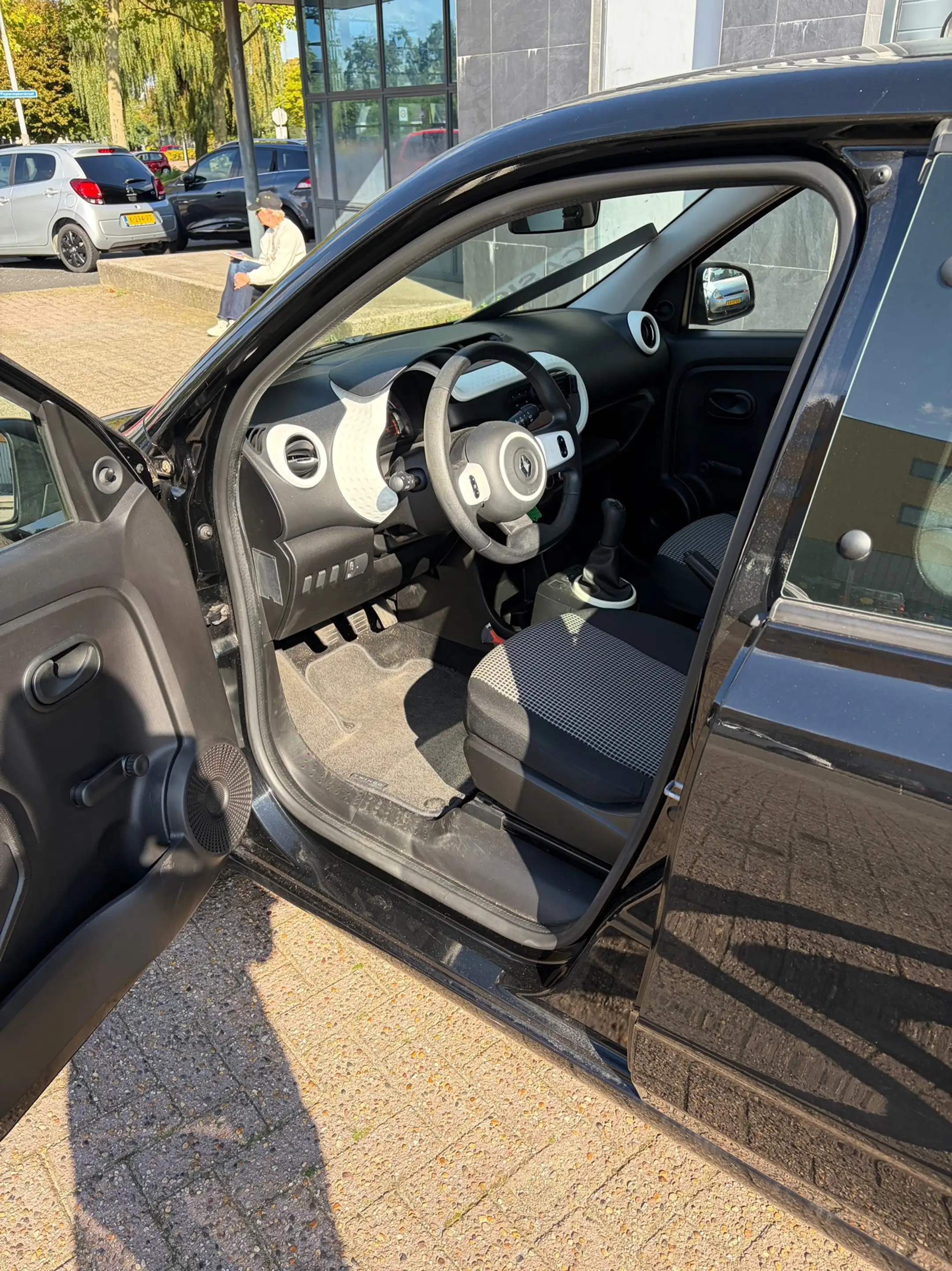 Renault Twingo 1.0 SCe Collection — photo 6