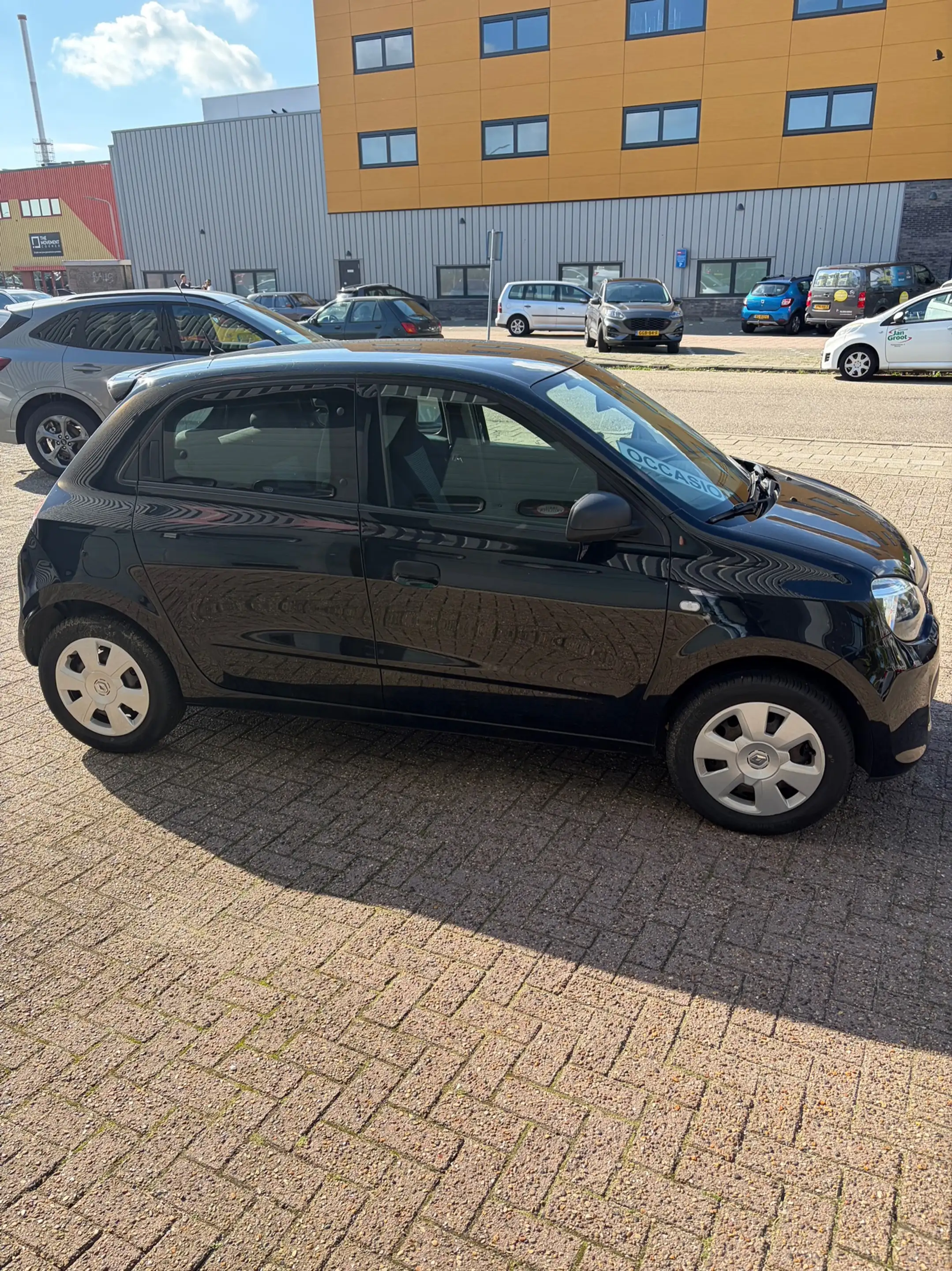 Renault Twingo 1.0 SCe Collection — photo 3
