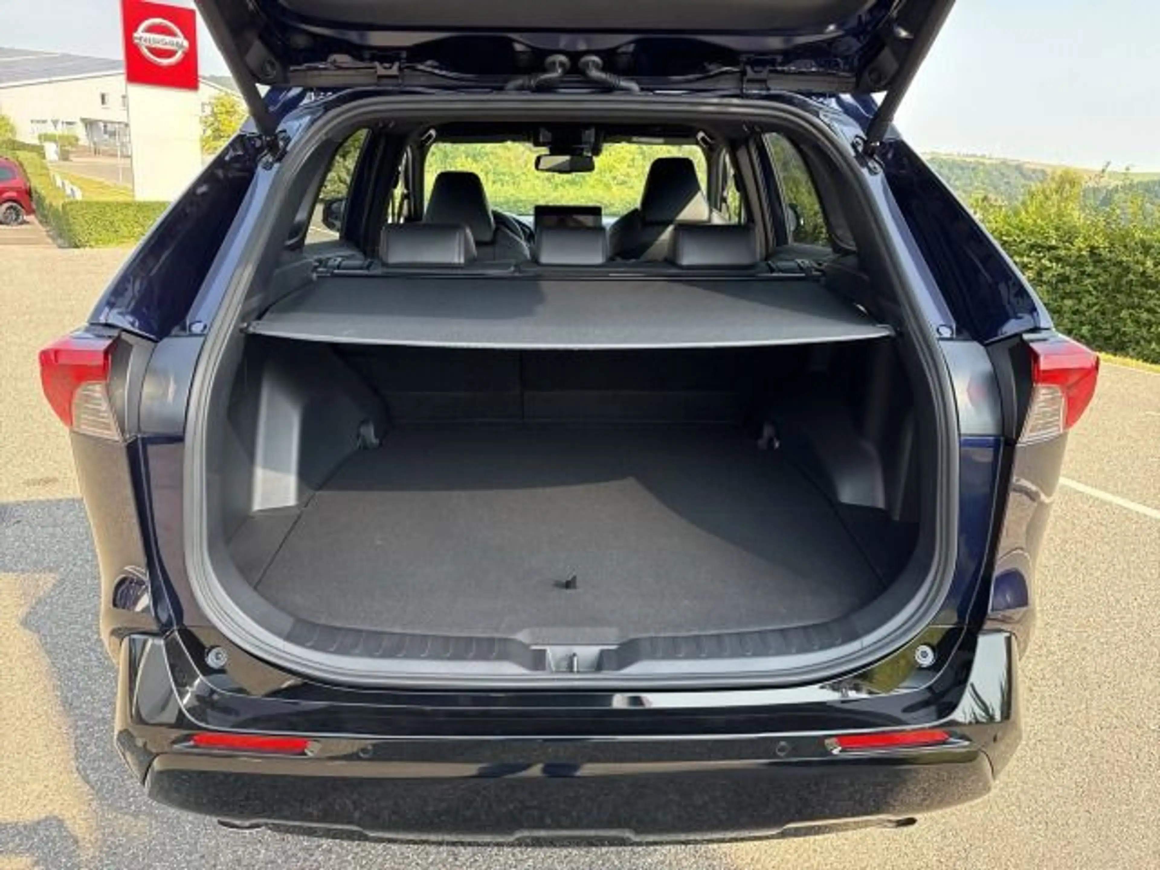 Suzuki Across 2.5 Plug-In Hybrid Comfort+ E-Four — photo 9