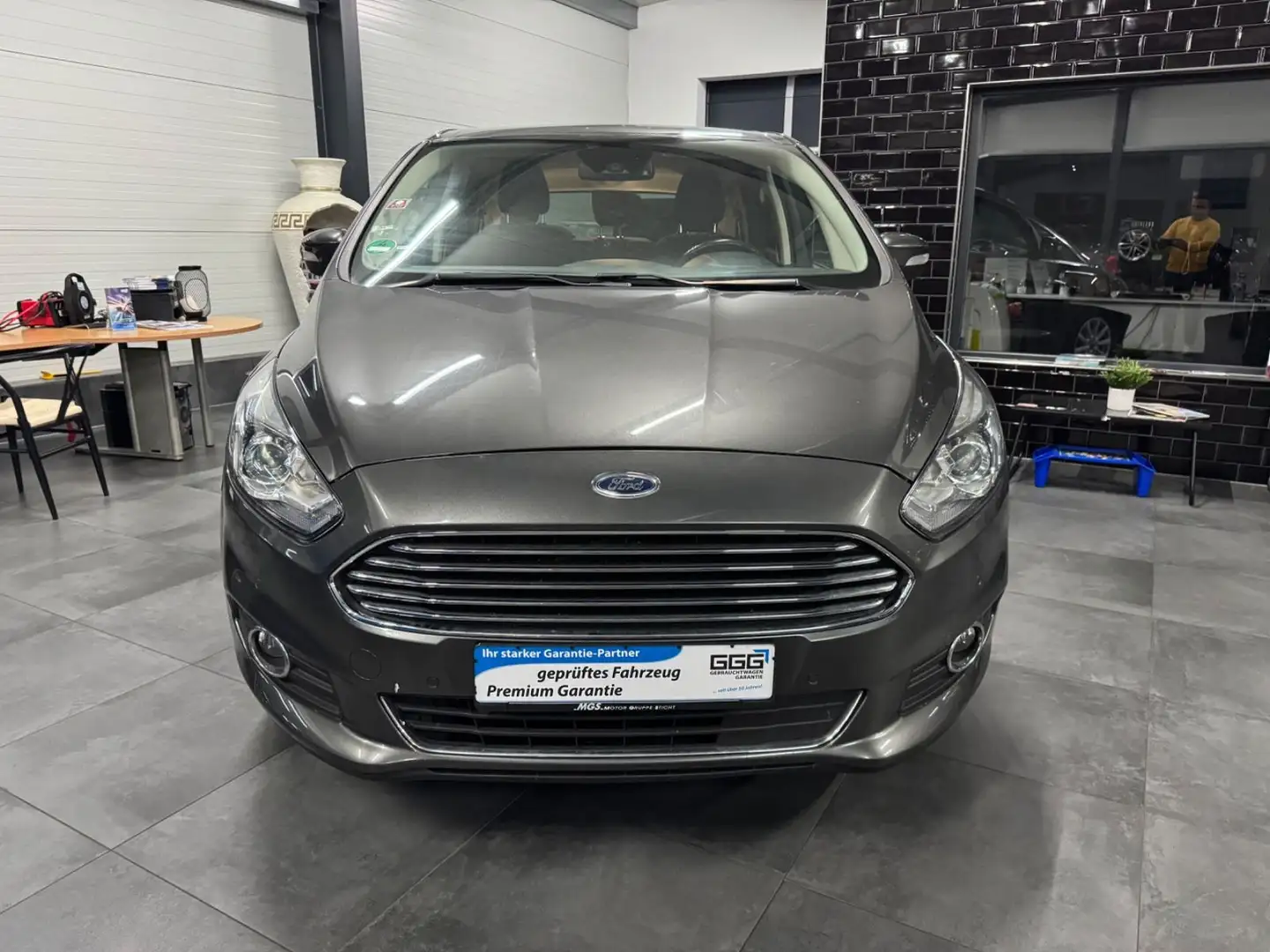 Ford S-Max S-MAX Titanium 7-Sitzer Gris - 2