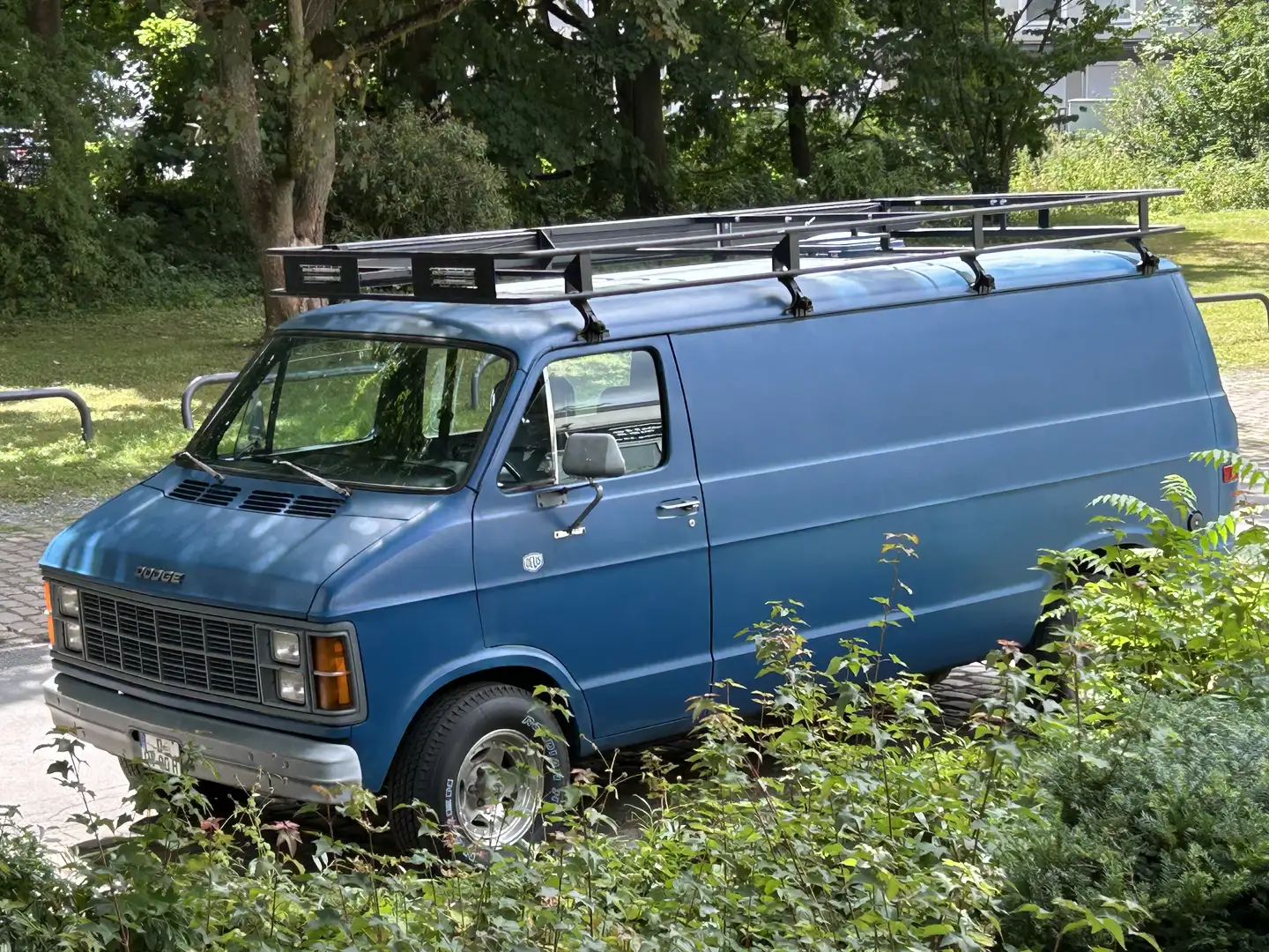 Dodge Van B 300, 5,9l, LPG, H, AHK, Markise, Camper Blau - 1