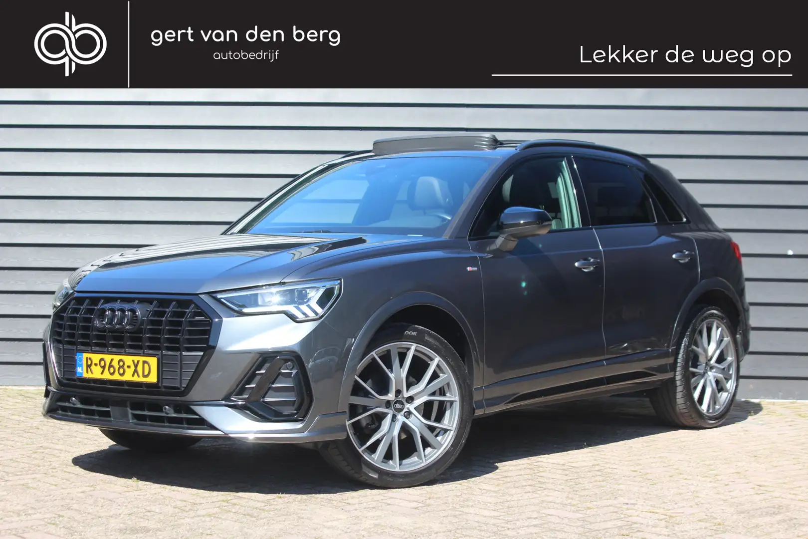 Audi Q3 35 TFSI S edition - PANODAK - BLACK OPTIC - TREKHA Gris - 1