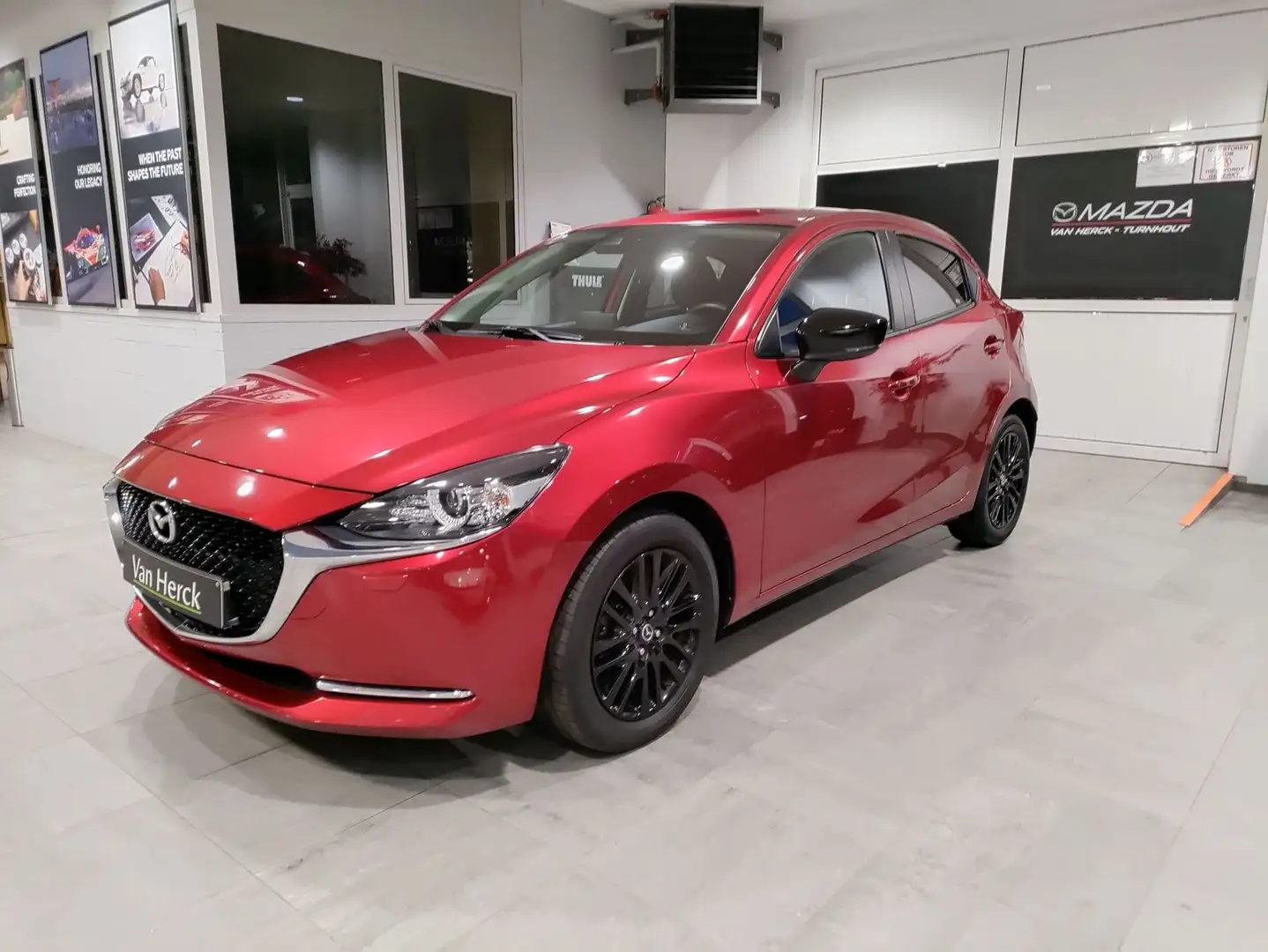 Mazda 2 1.5 SKYACTIV-G Homura Rood - 1