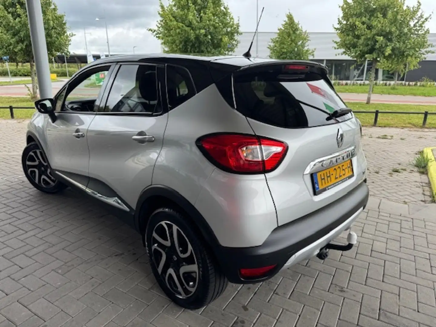 Renault Captur 1.2 TCe XMOD AUTOMAAT 68.000 KM! Zéér kompleet! Gris - 2