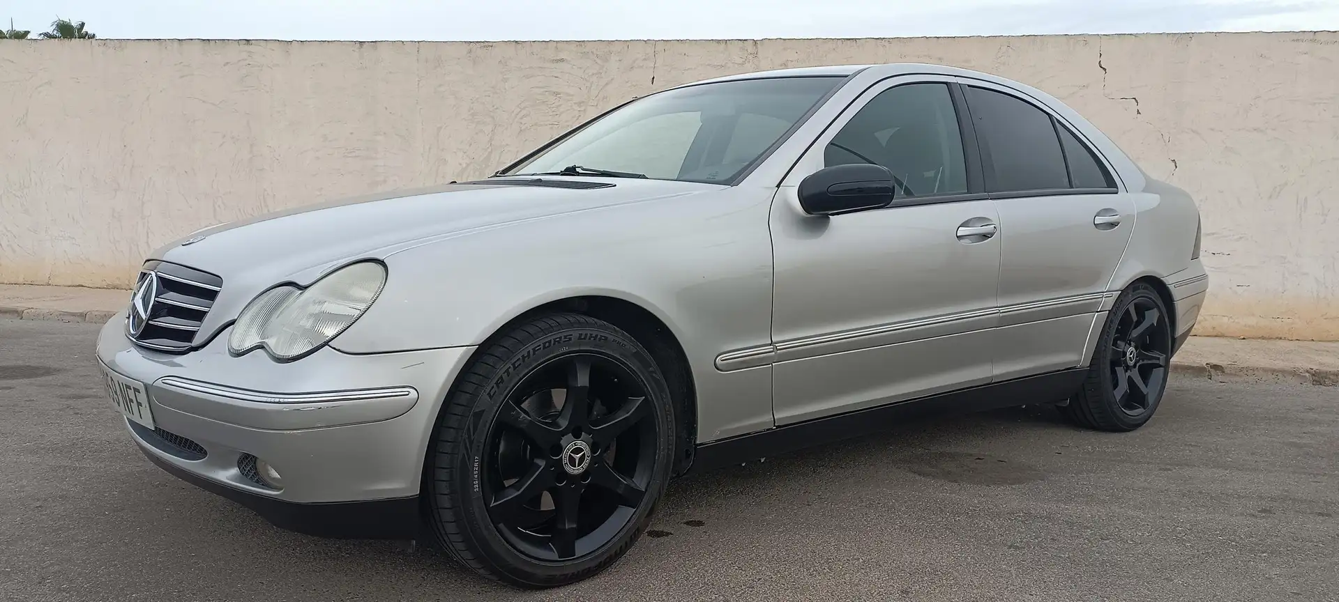 Mercedes-Benz C 180 Elegance Plateado - 1