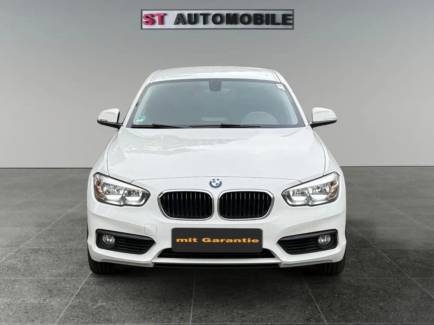 BMW 120 Advantage-Navi-PDC-Leder-Tempomat Weiß - 2