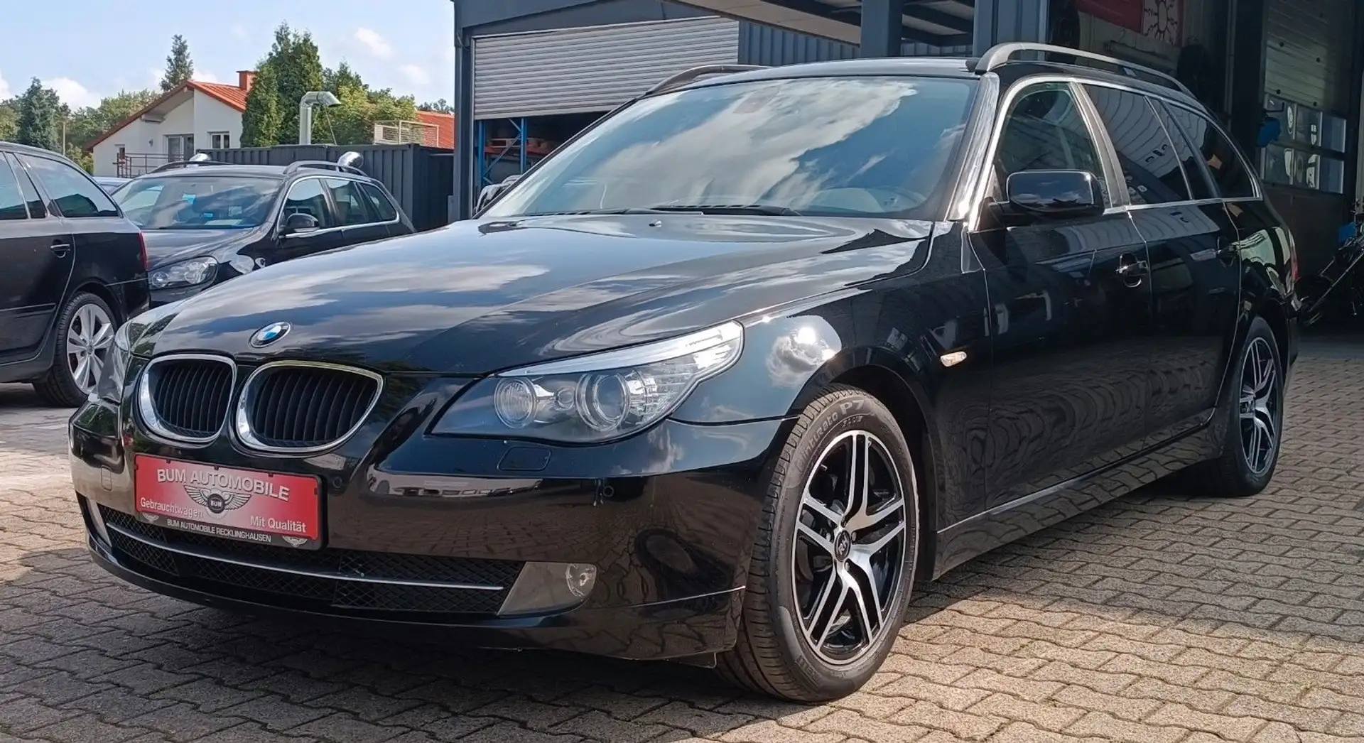 BMW 520 d Touring Navi Xenon PDC  M-Technik 2-Hand Negro - 1