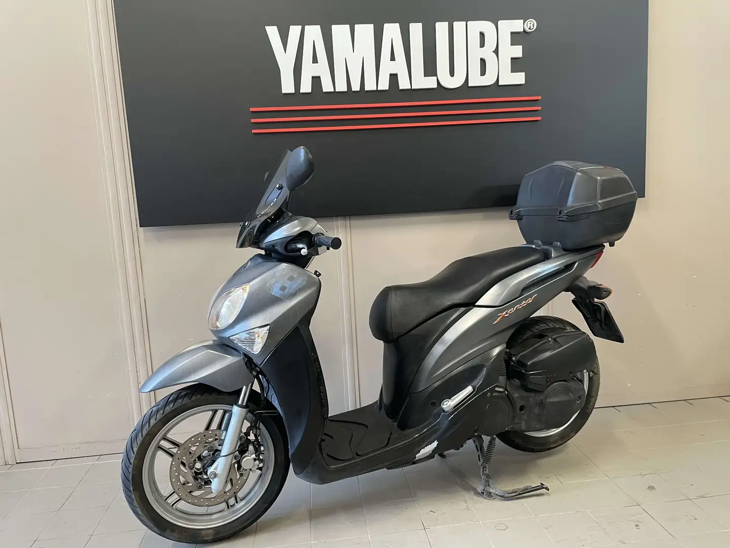 Yamaha Xenter 125 Grigio - 2