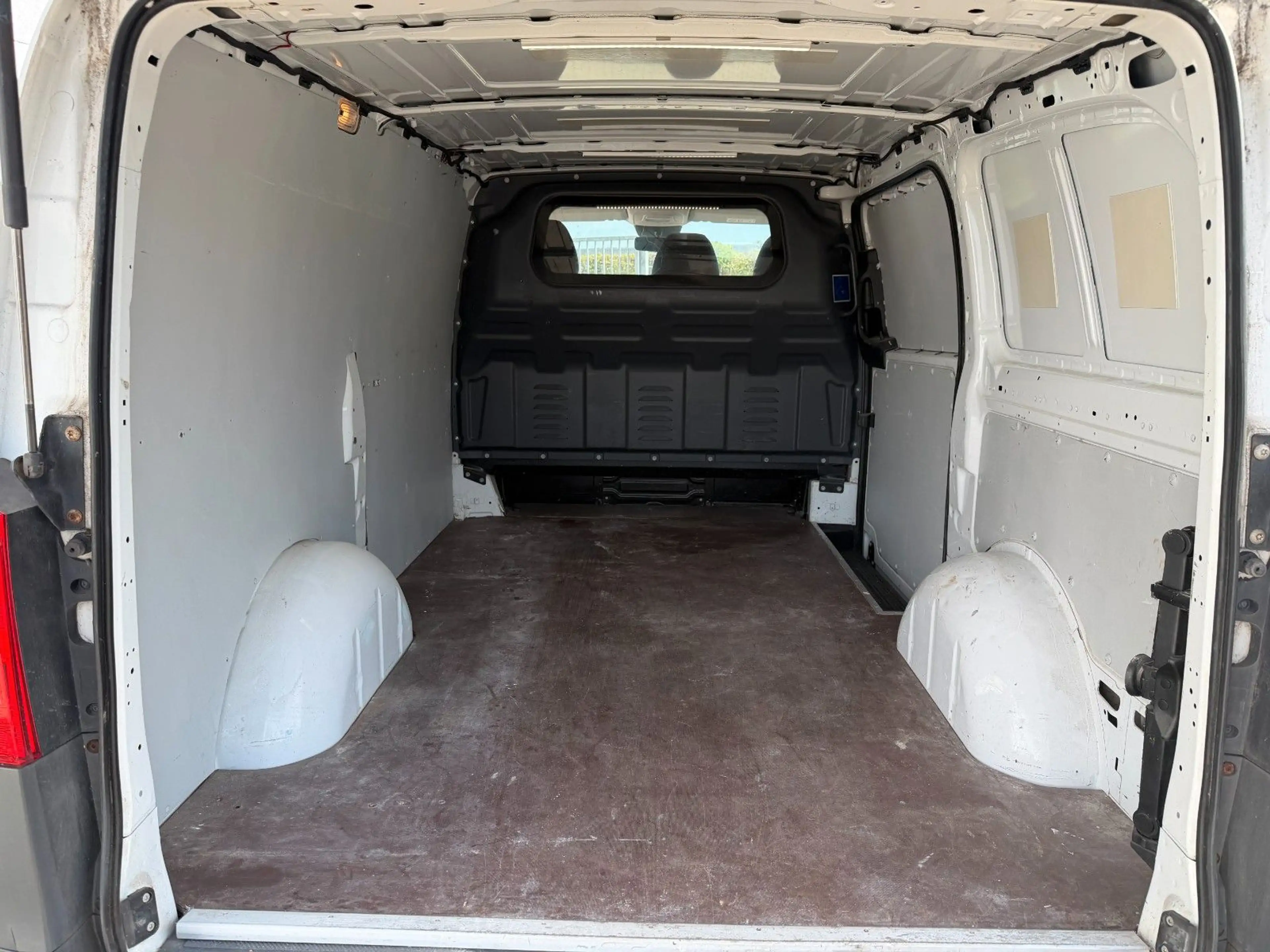 Mercedes-Benz Vito Kasten 114 CDI FWD lang/SHZ/STAND/KLIMA — photo 10