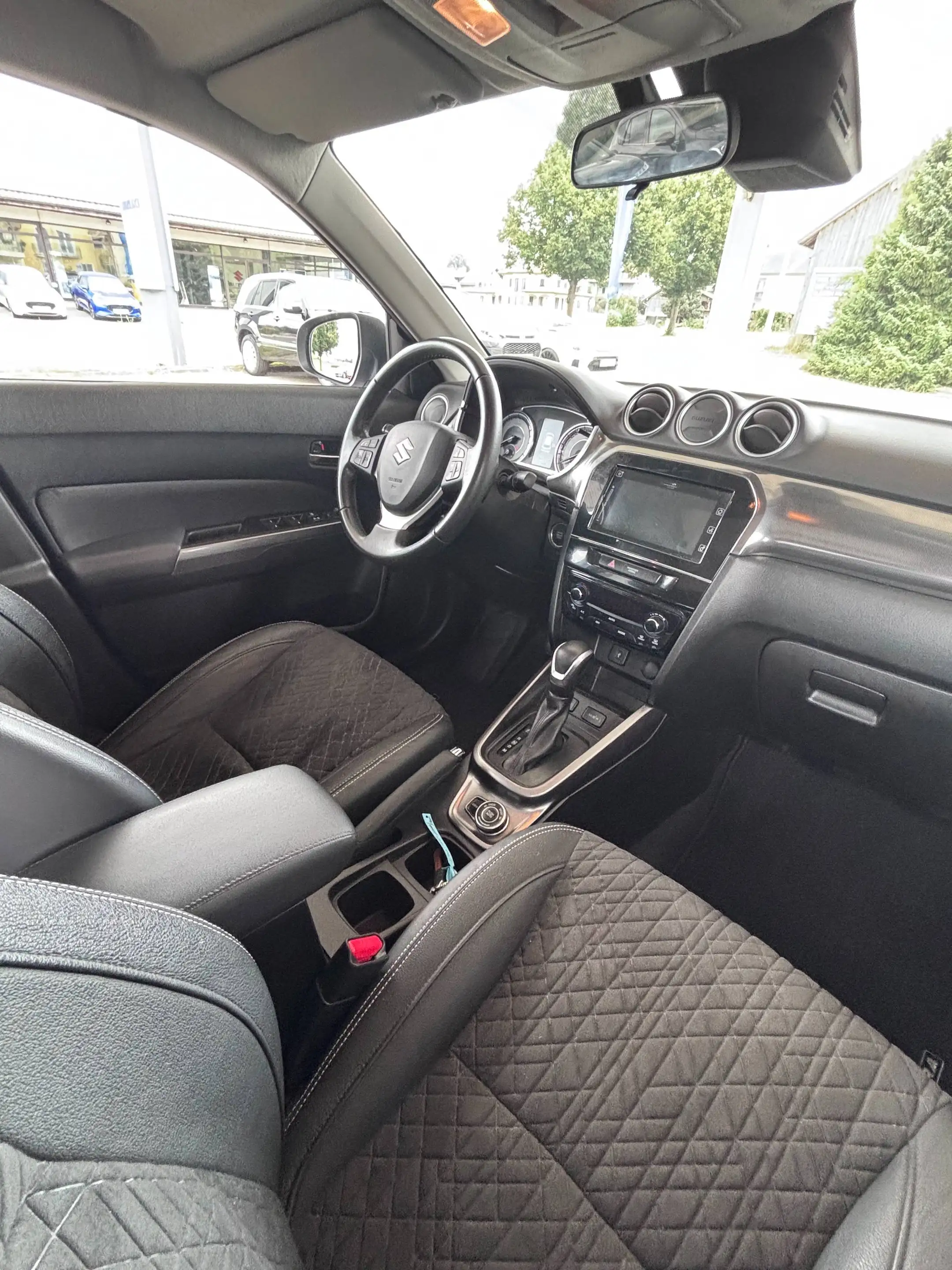 Suzuki Vitara Vitara Vollhybrid 1.5 Dualjet Hybrid Allgrip AGS Comfort — photo 10