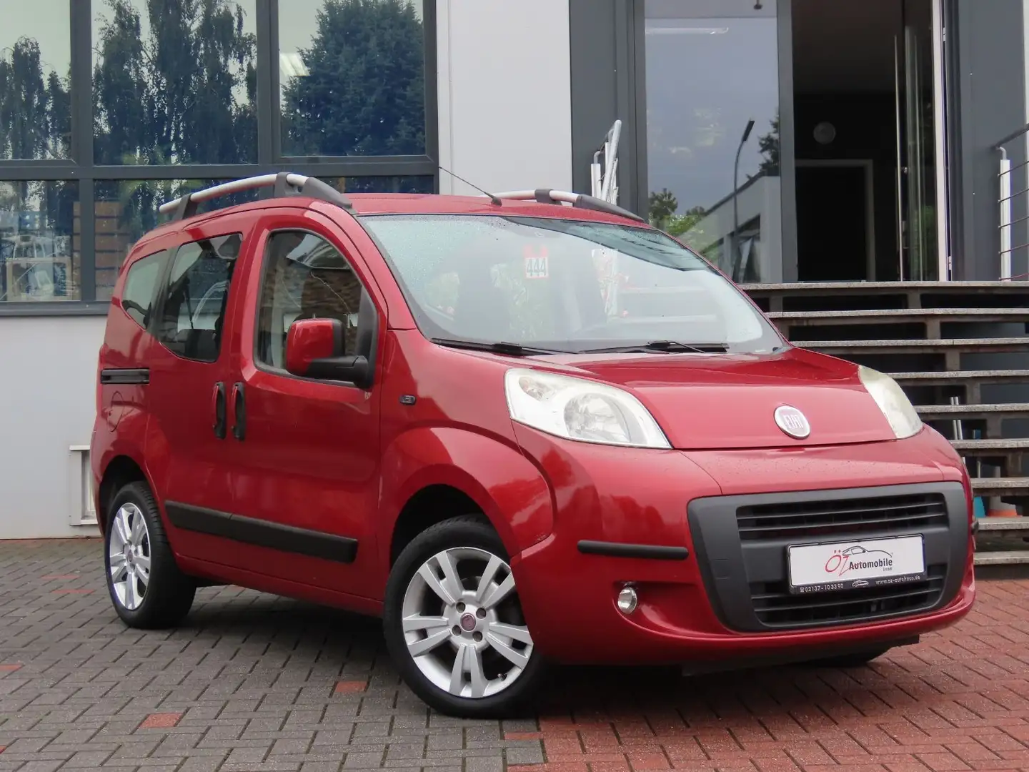 Fiat Qubo 1.4 8V Klima PDC Bluetooth HU08/27 Rouge - 1