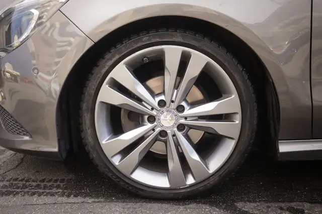 Mercedes-Benz Cla view 5