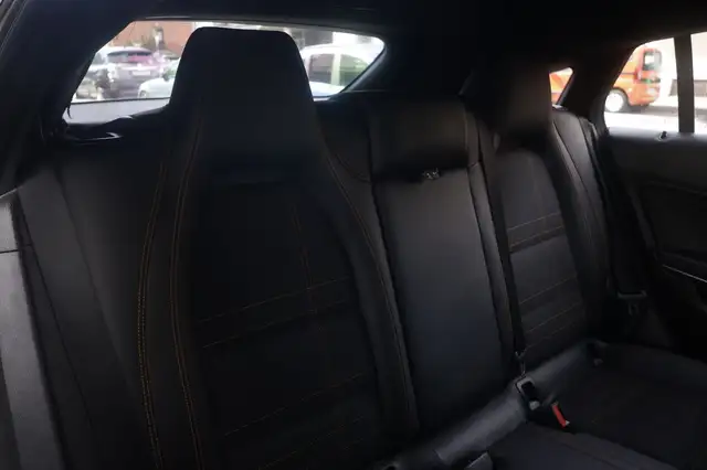Mercedes-Benz Cla view 13