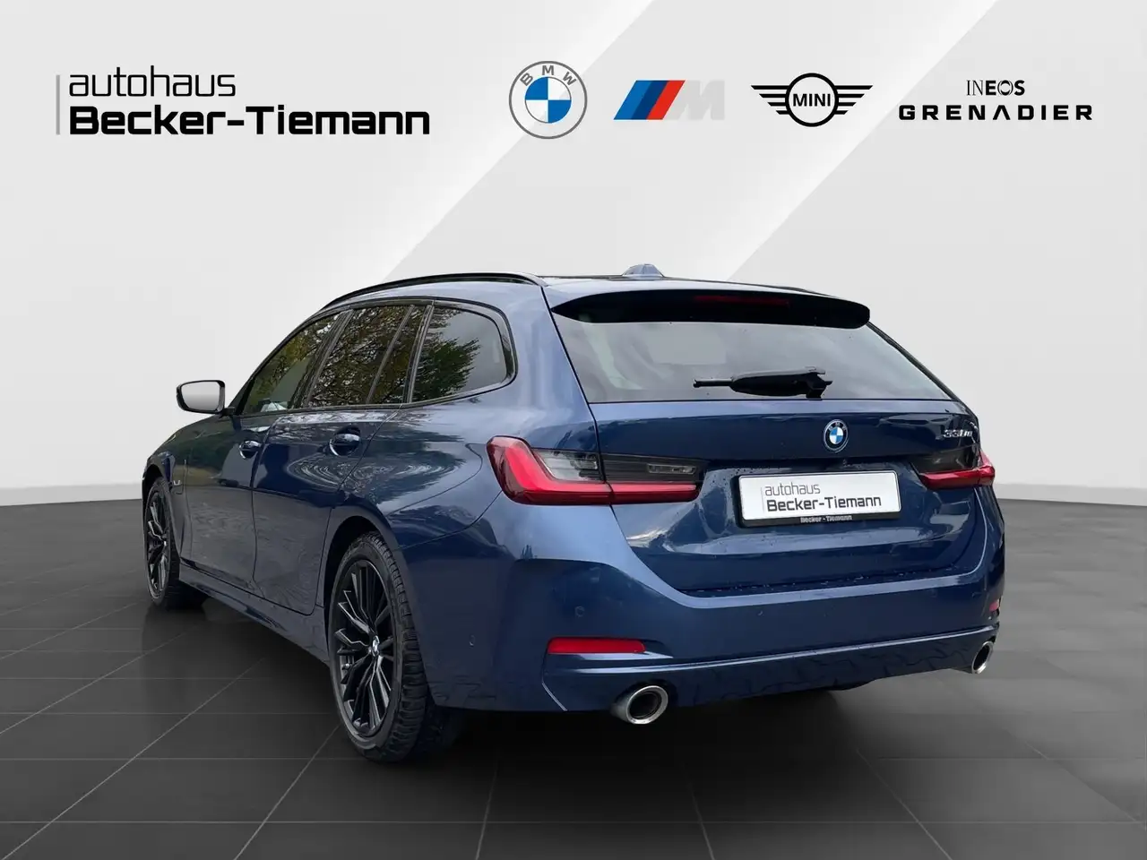 BMW 330 e Touring ParkAss+/ DrivAss Prof./ HUD/ SAG/ Memor 4