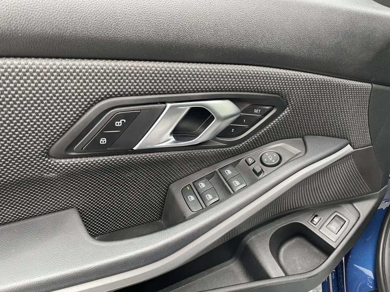 BMW 330 e Touring ParkAss+/ DrivAss Prof./ HUD/ SAG/ Memor 10