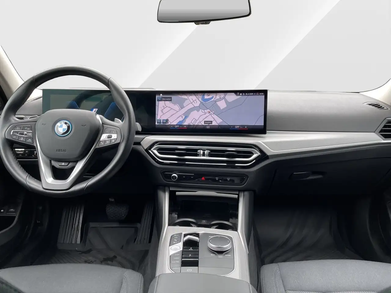 BMW 330 e Touring ParkAss+/ DrivAss Prof./ HUD/ SAG/ Memor 9