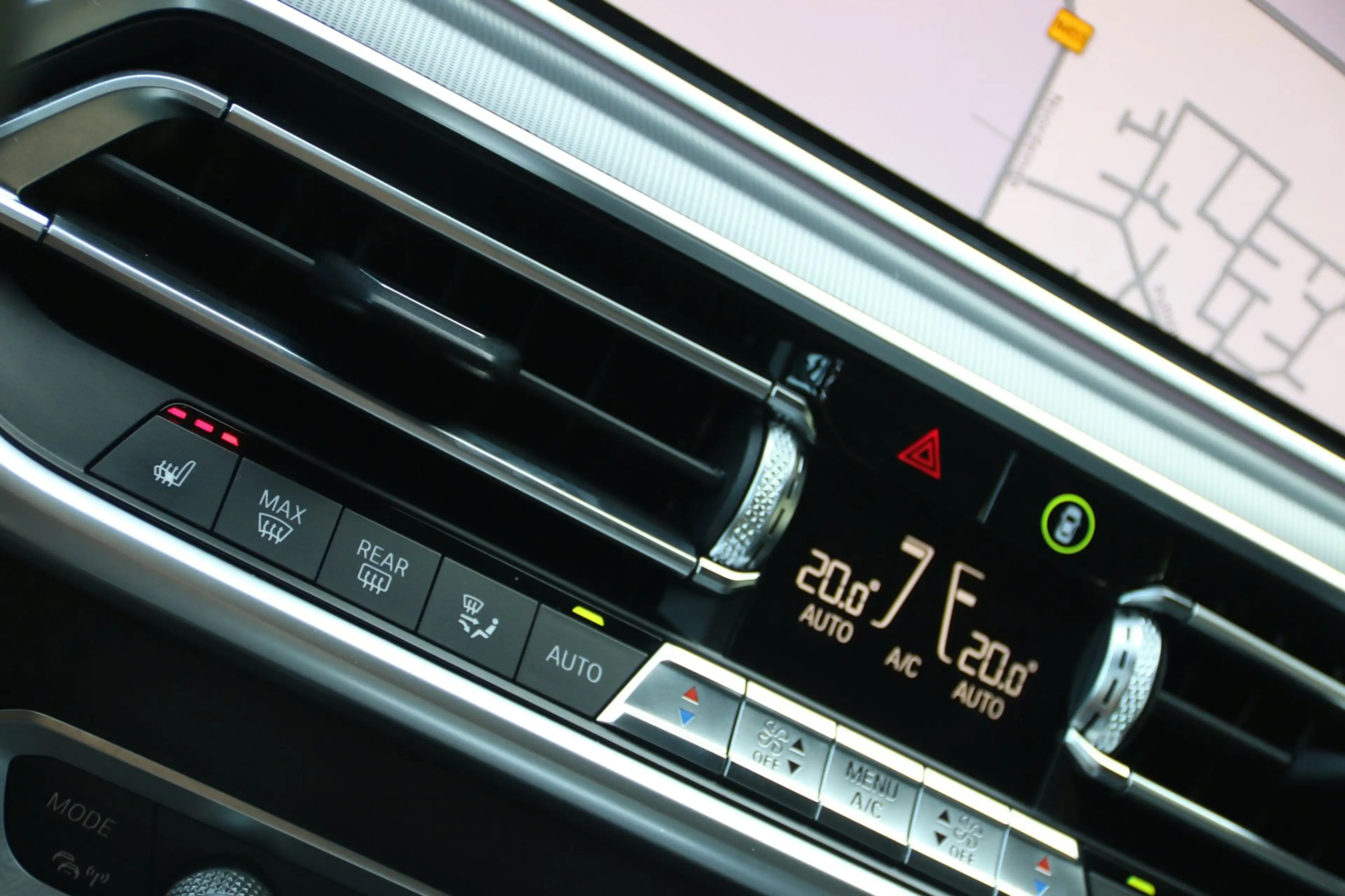 BMW X5 XDrive40i High Executive 7p. DEALER OND. PANO-DAK! — photo 13