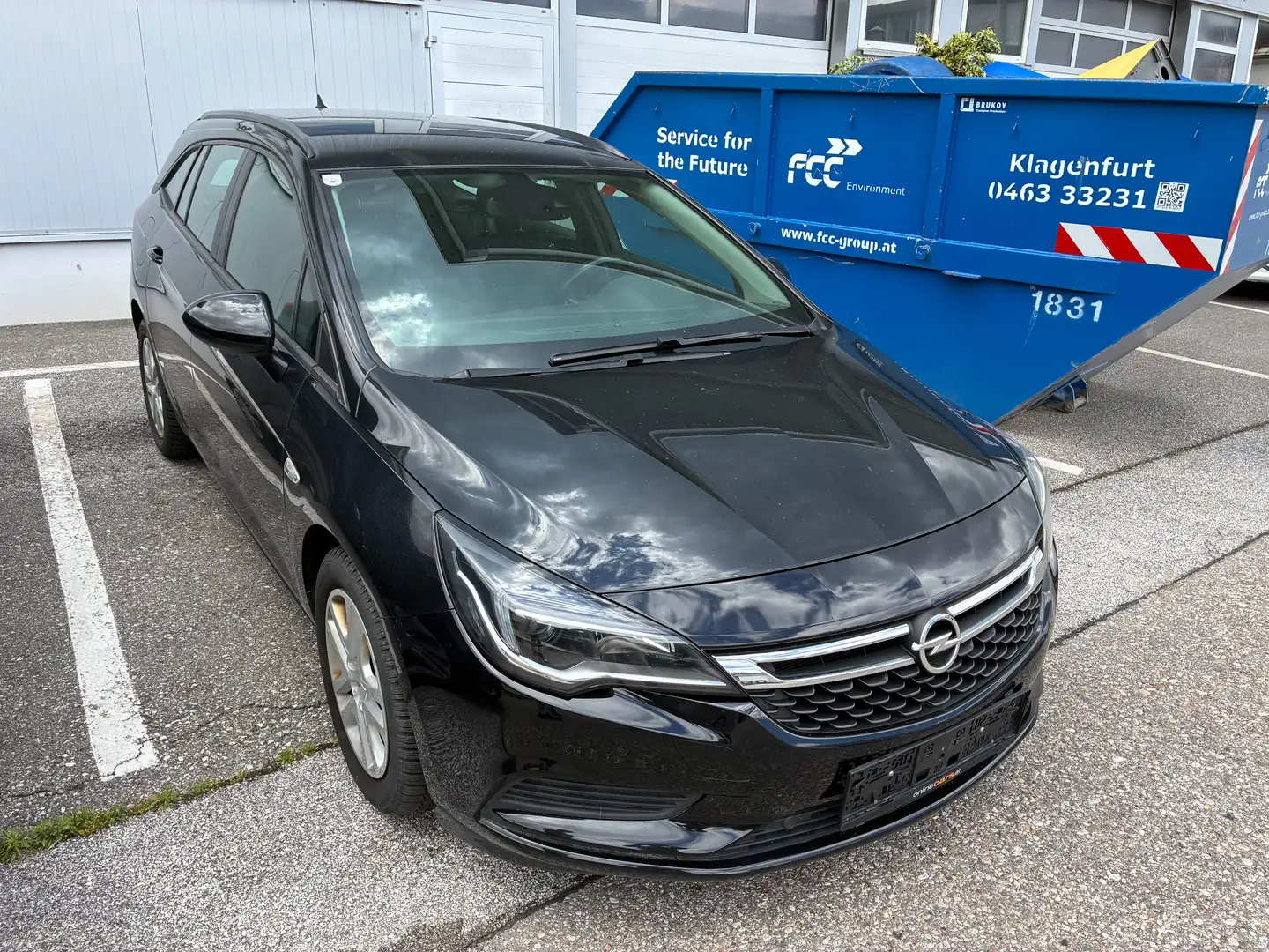 Opel Astra Astra ST 1,6 CDTI Edition Aut. Edition Schwarz - 2