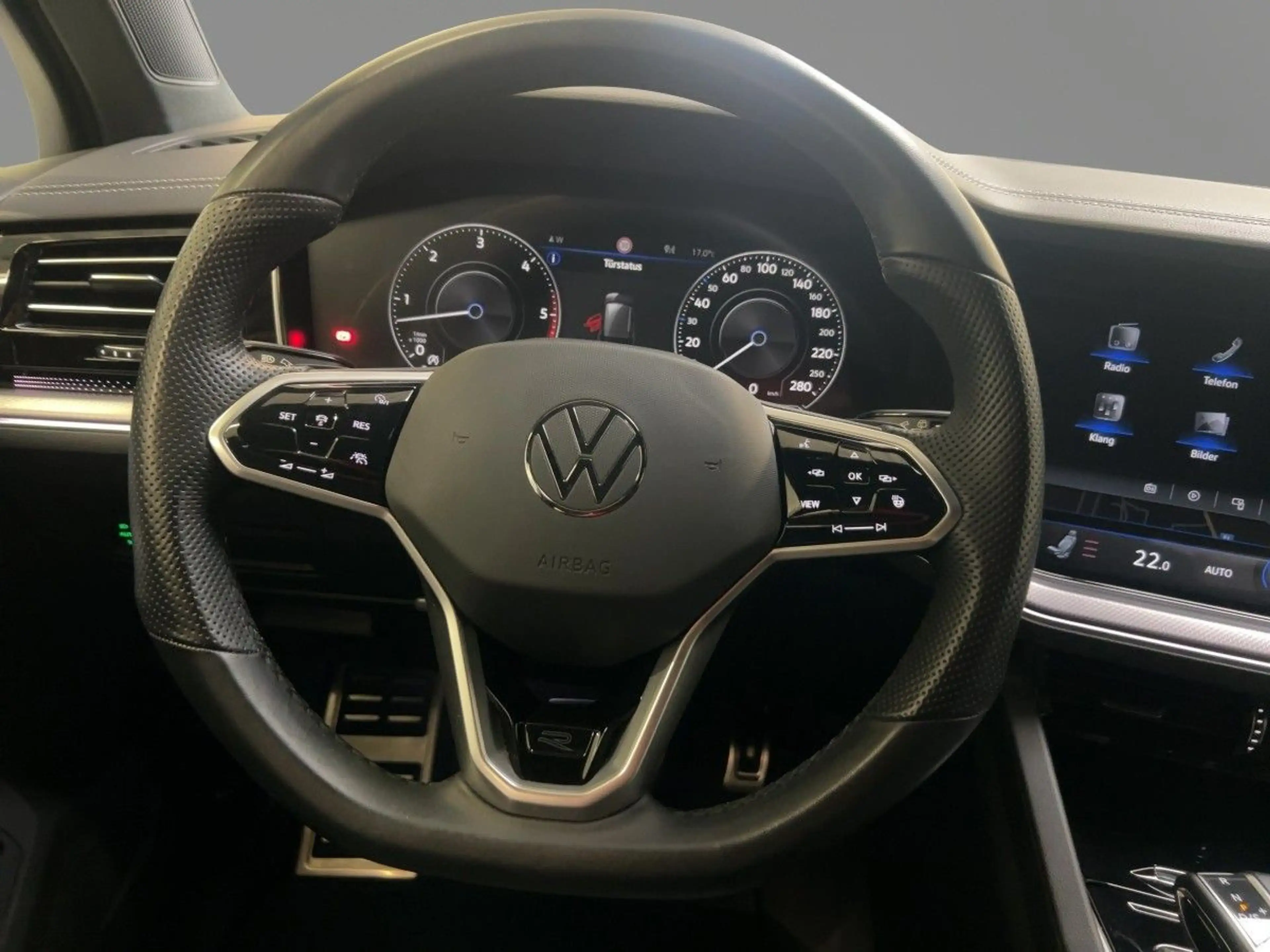 Volkswagen Touareg 3.0 V6 TDI R-Line AHK Allradlenkung Matr — photo 13