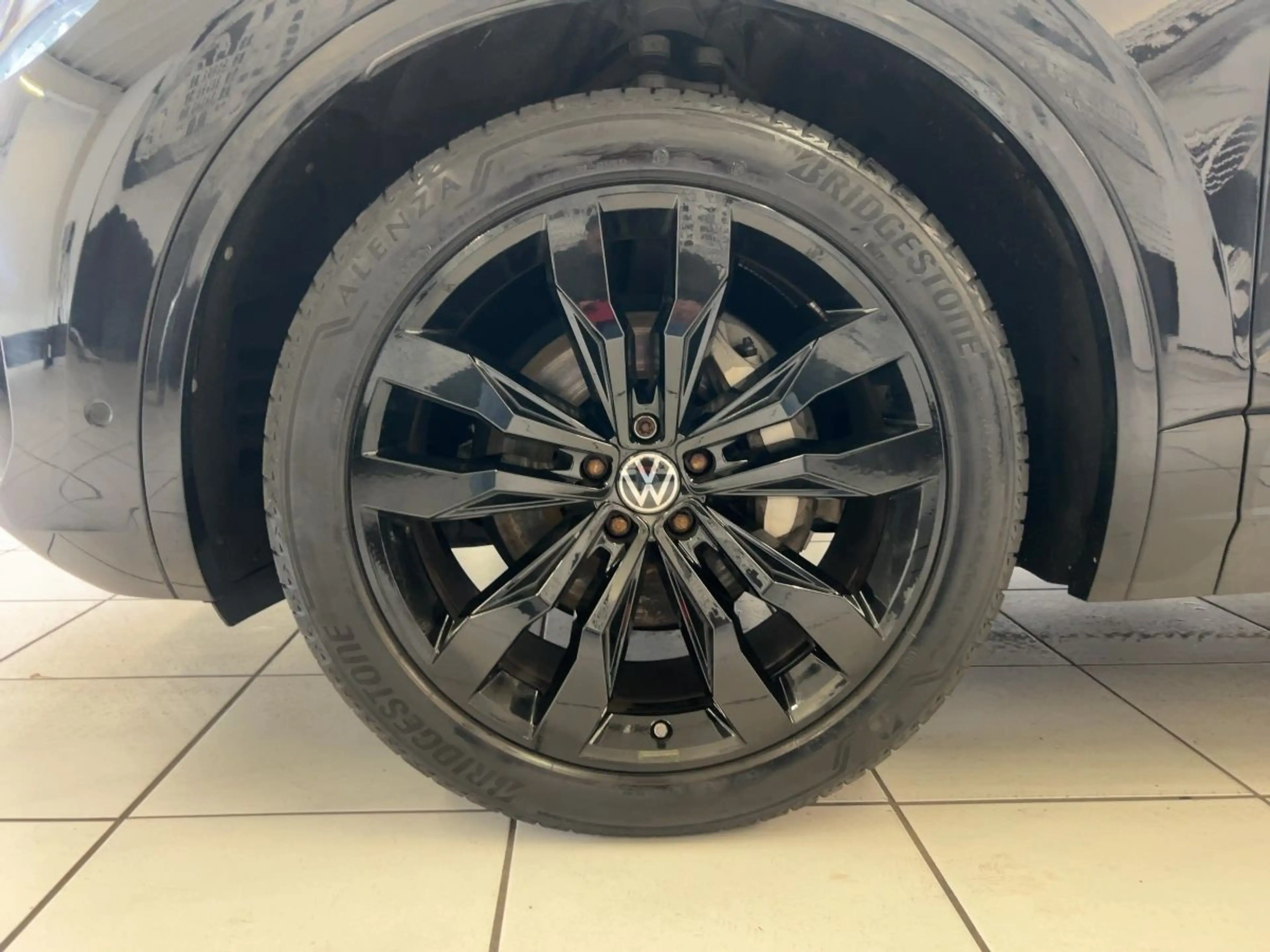 Volkswagen Touareg 3.0 V6 TDI R-Line AHK Allradlenkung Matr — photo 15