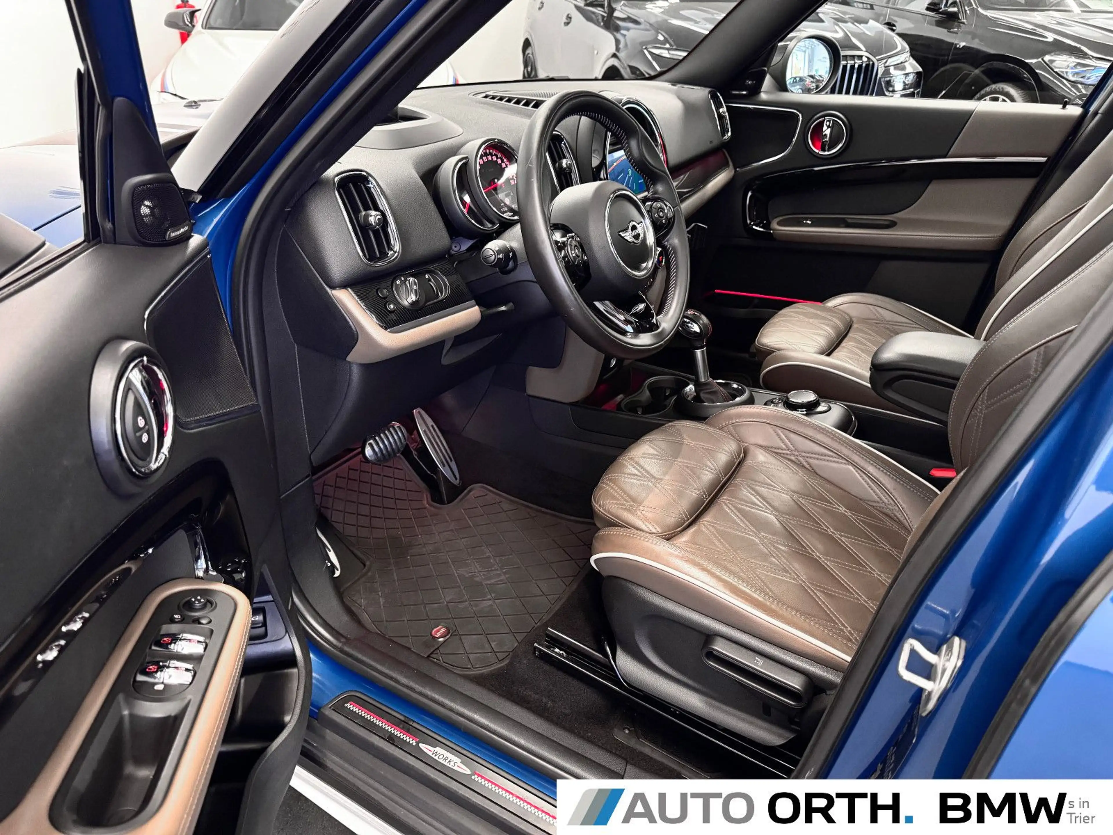 MINI John Cooper Works Countryman LEDER PANO HUD AHK — photo 11