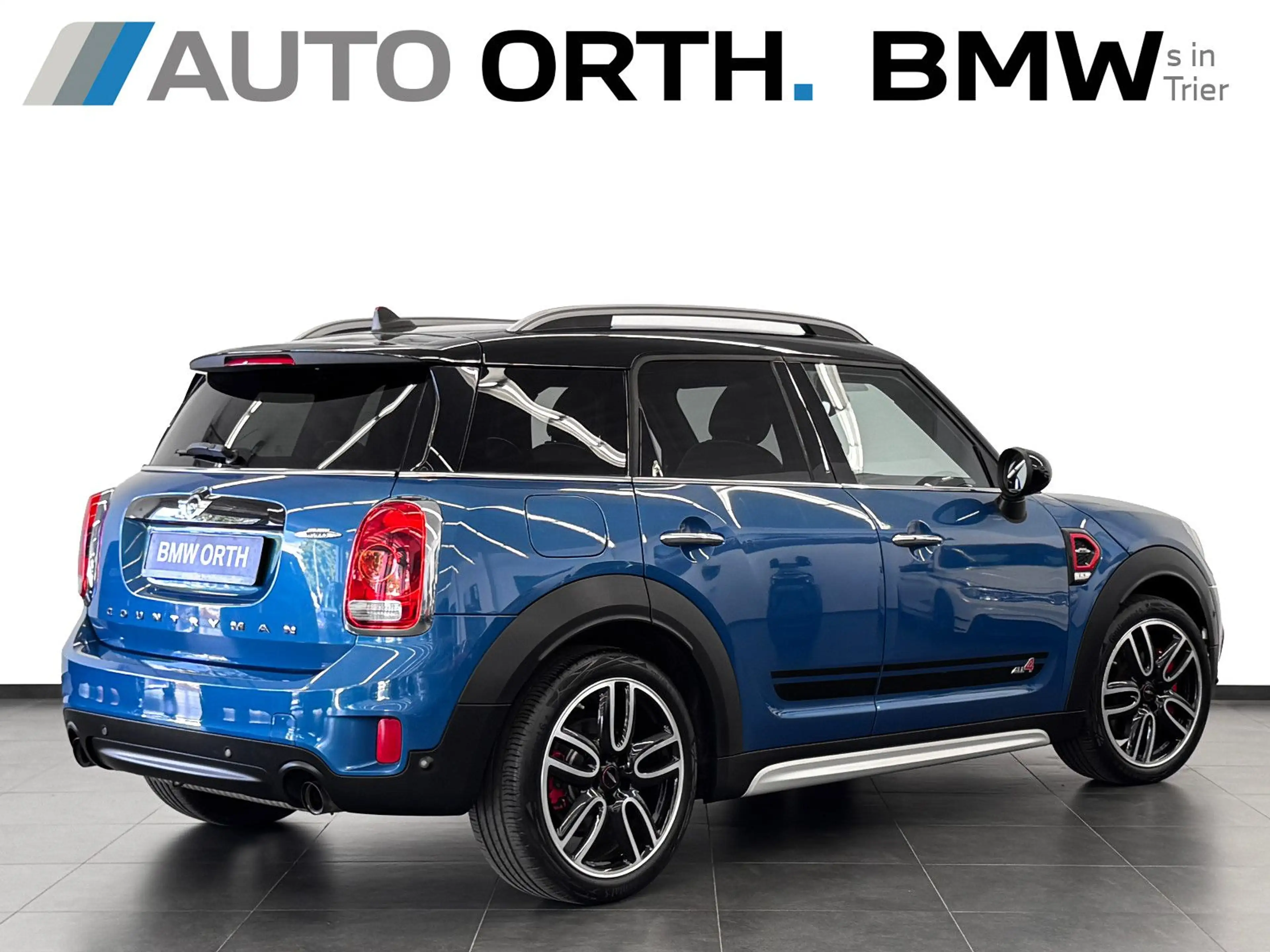 MINI John Cooper Works Countryman LEDER PANO HUD AHK — photo 2