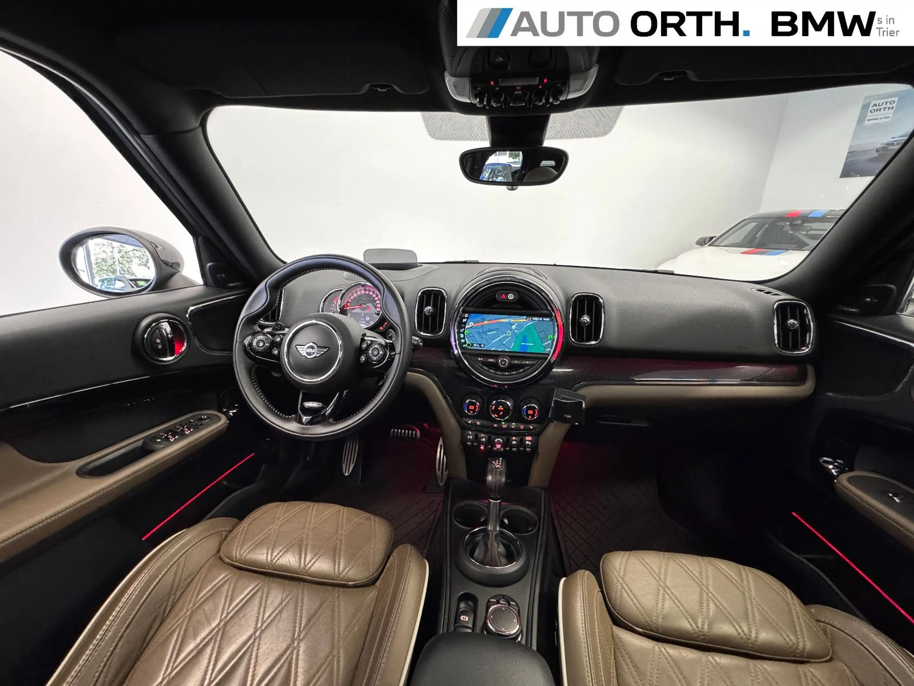 MINI John Cooper Works Countryman LEDER PANO HUD AHK — photo 13