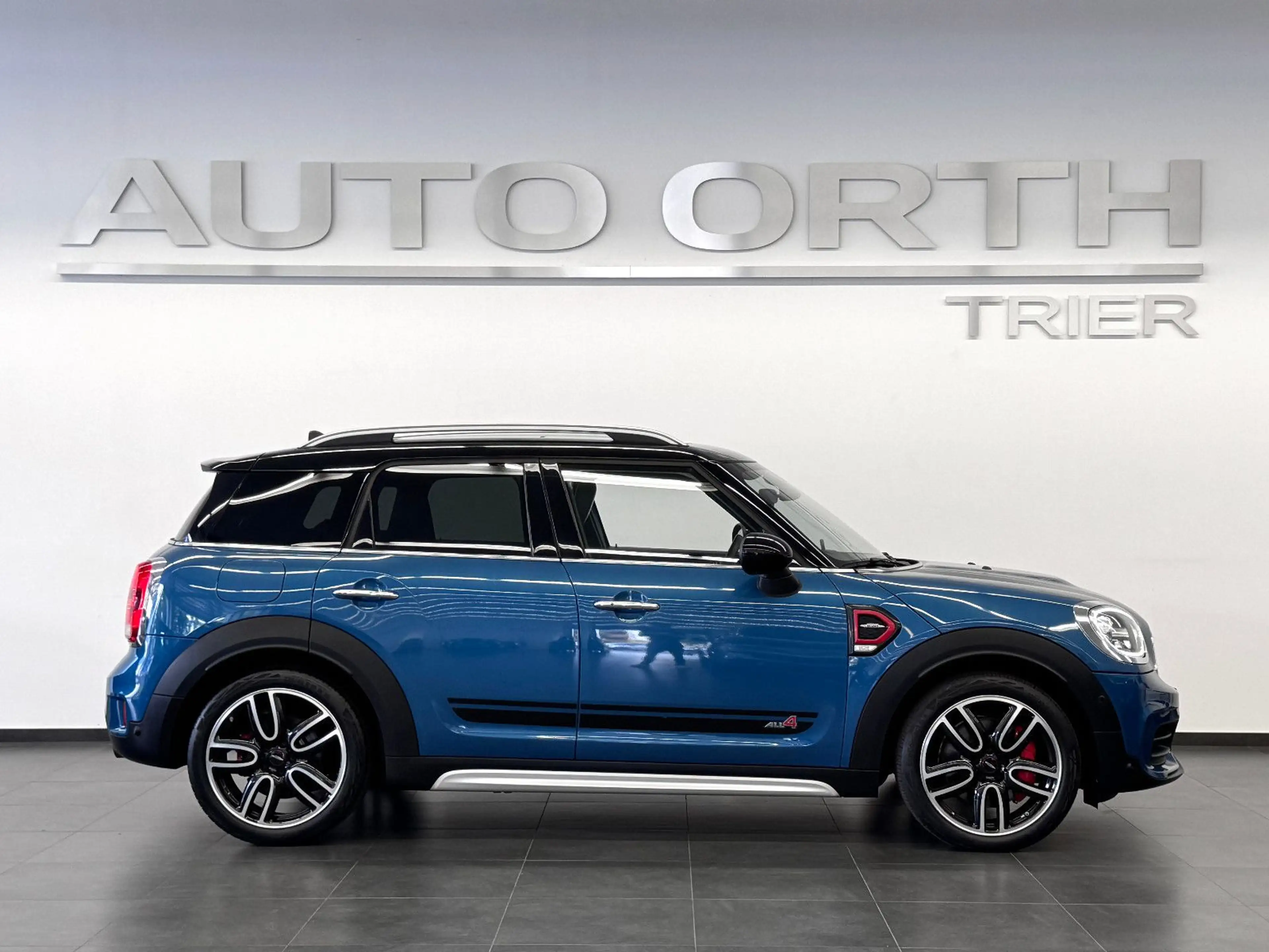 MINI John Cooper Works Countryman LEDER PANO HUD AHK — photo 7