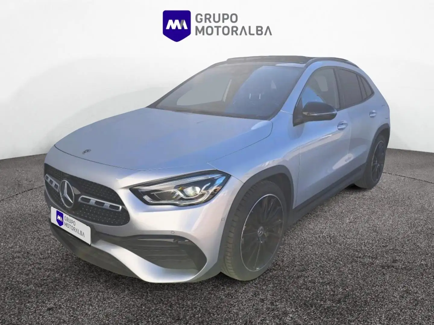 Mercedes-Benz GLA 200 D Argent - 1