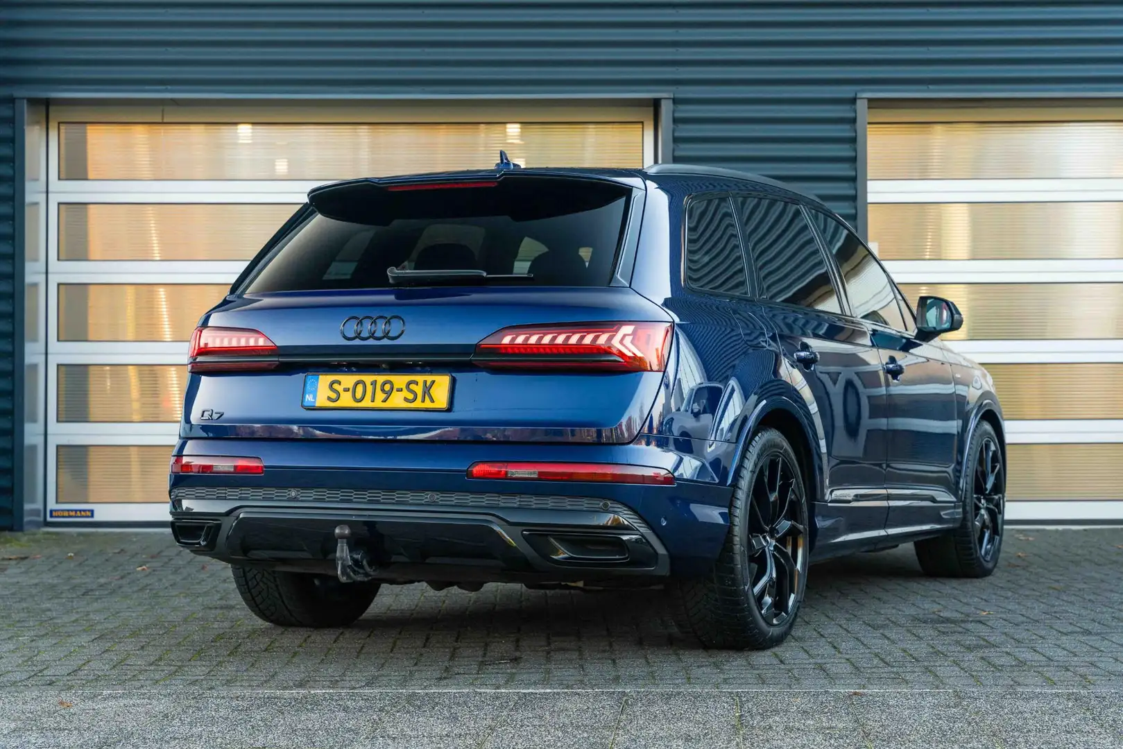 Audi Q7 55 TFSIe 381pk quattro S Edition | Panoramadak | H Bleu - 2
