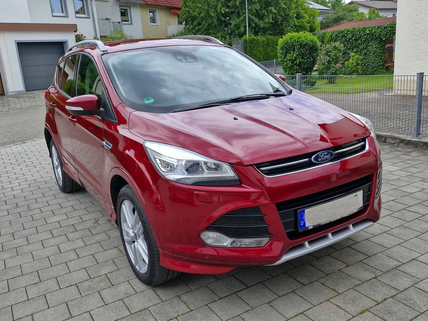 Ford Kuga Kuga 2.0 TDCi 4x4 Aut. Individual Rouge - 2