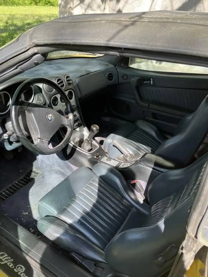 Alfa Romeo Spider 2,0 Twin Spark 16V L, foto 2