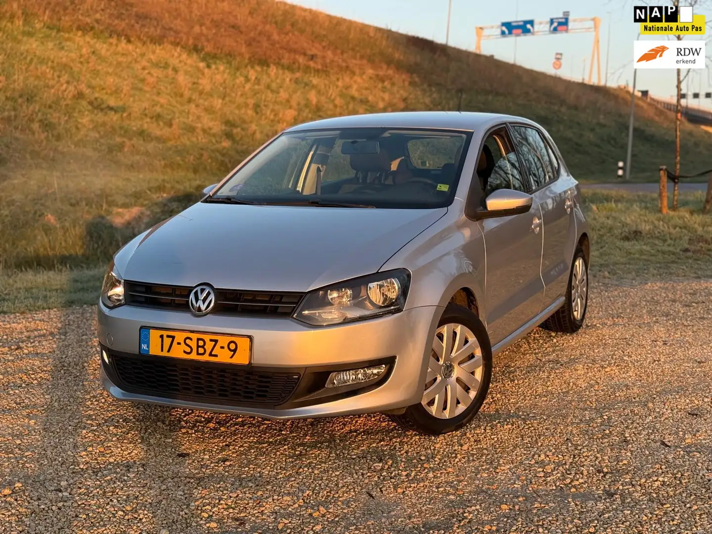 Volkswagen Polo 1.4-16V Comfortline|Airco|NAP| Grijs - 1
