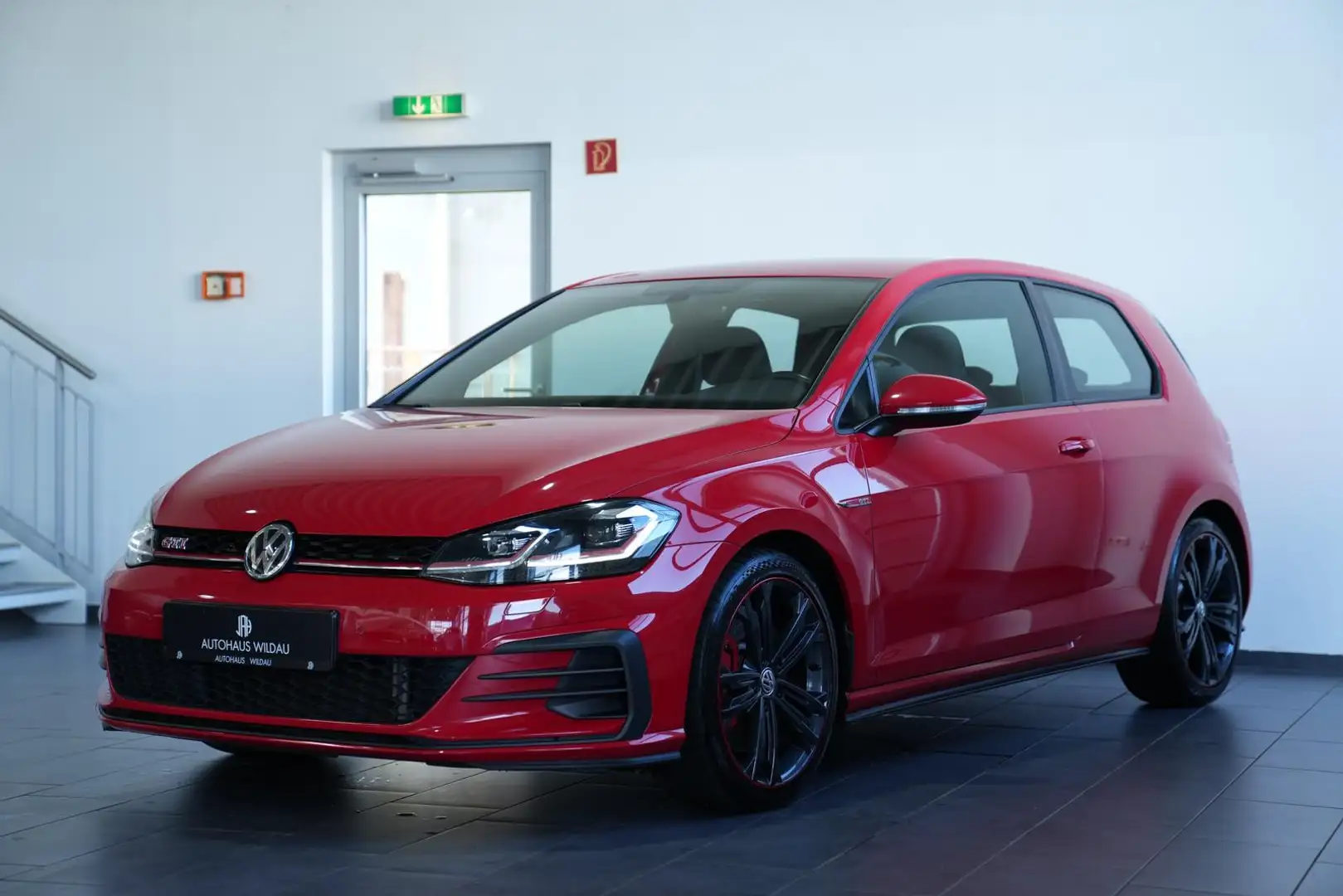 Volkswagen Golf VII GTI Performance *AUT*VIRTUAL*ACC* Rouge - 2