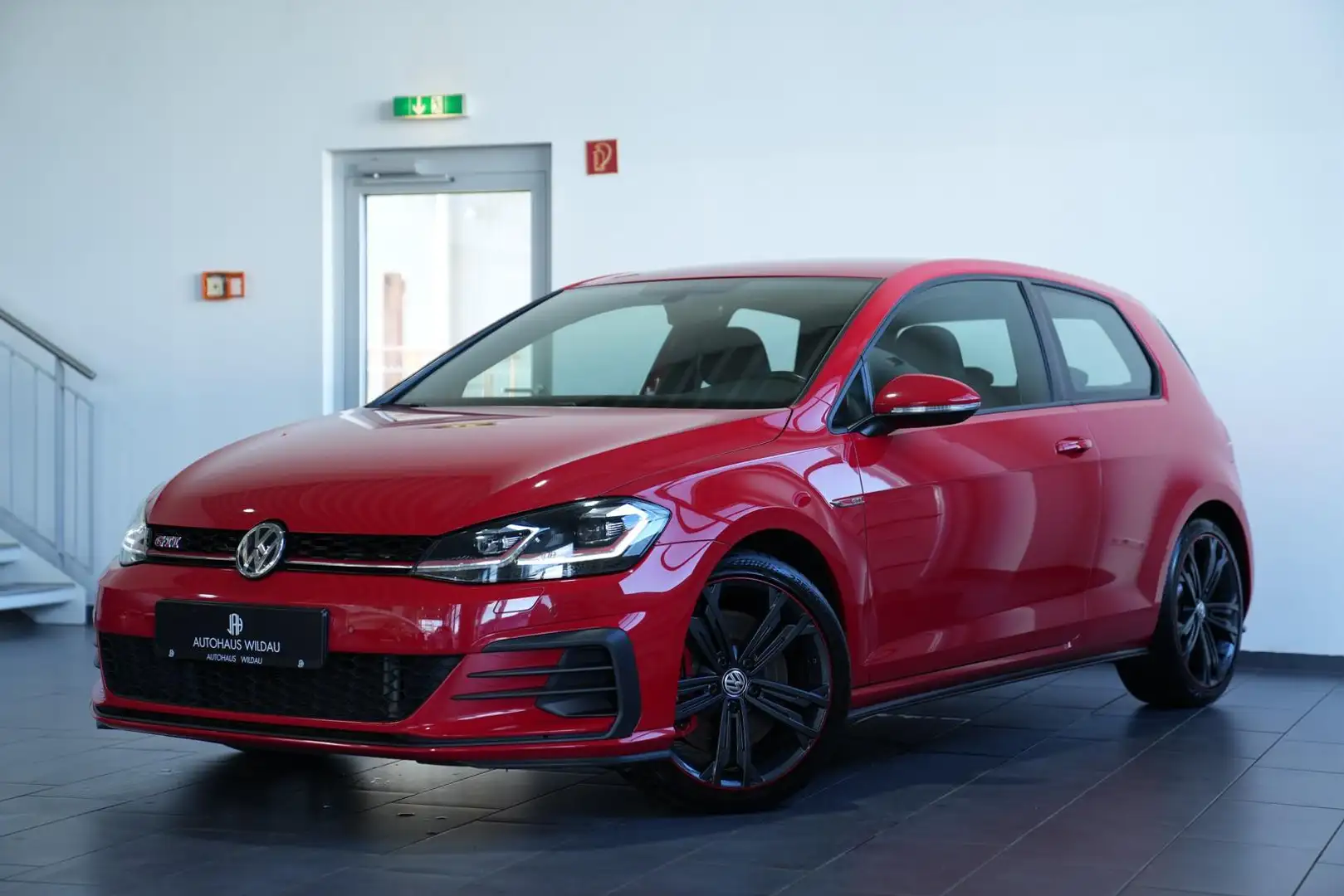Volkswagen Golf VII GTI Performance *AUT*VIRTUAL*ACC* Rouge - 1