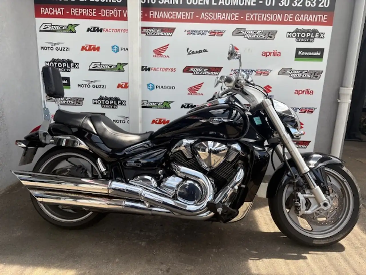 Suzuki Intruder M