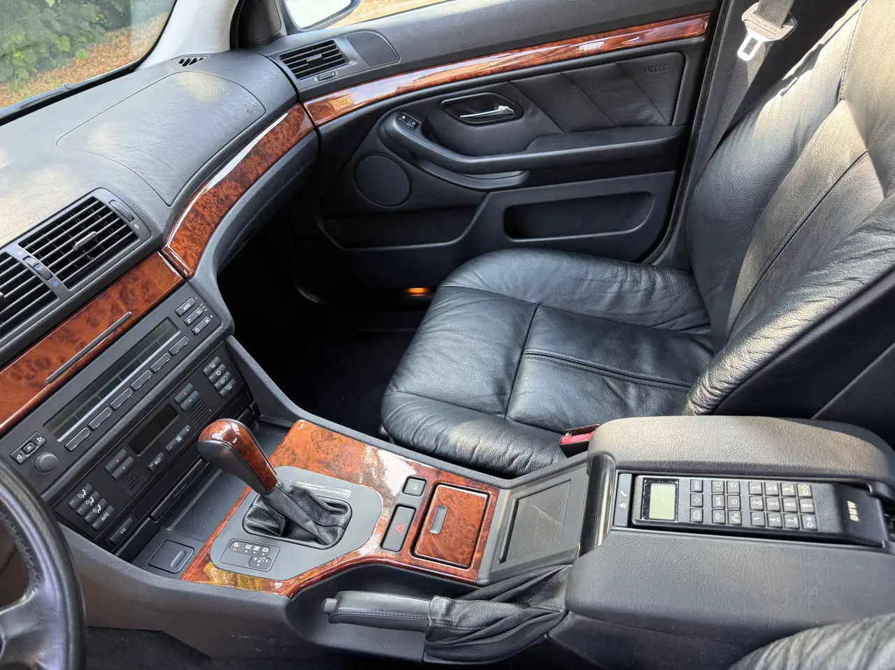 BMW 520i, foto 12