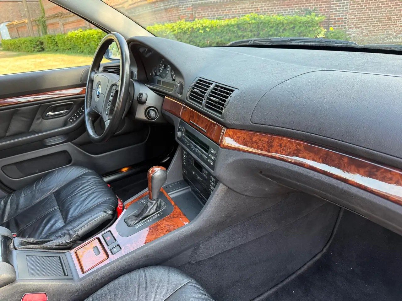 BMW 520i, foto 10