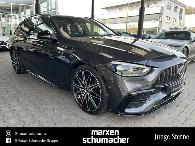 Mercedes-Benz Amg C view 3