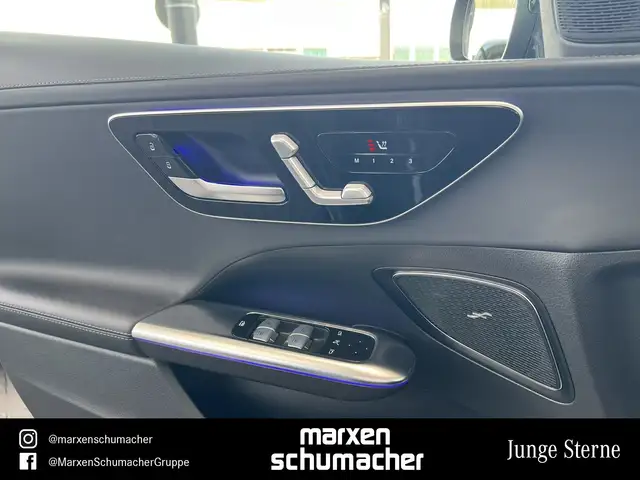 Mercedes-Benz Amg C view 10