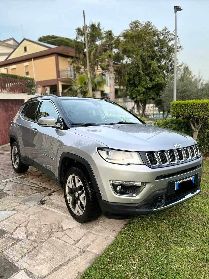 Jeep Compass Limited 4wd 170cv auto my19 - GPL - 27000km Gris - 2