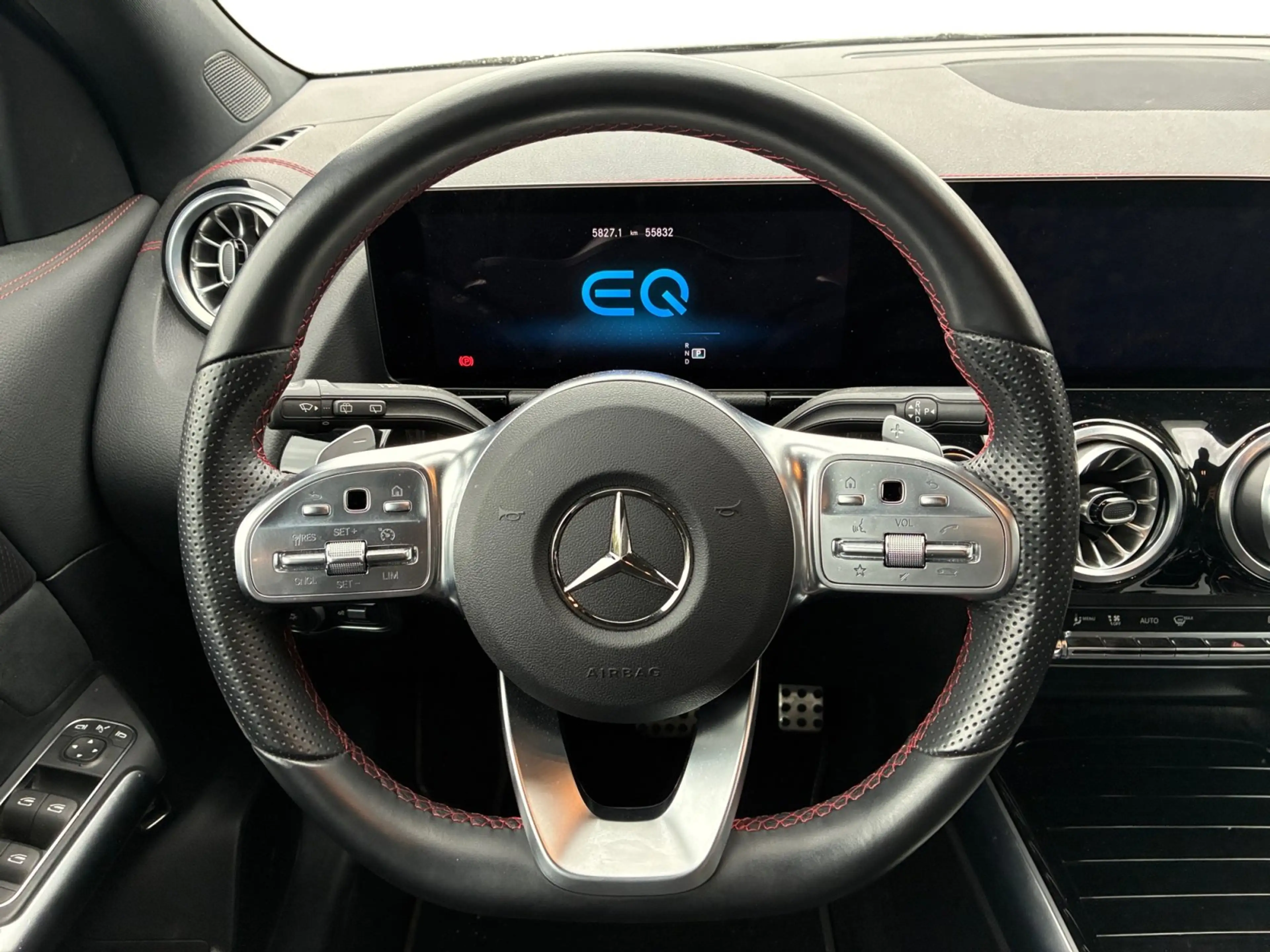 Mercedes-Benz EQA 250 AMG+Pano+AHK+360°+Keyless+Night+el.He+19 — photo 7