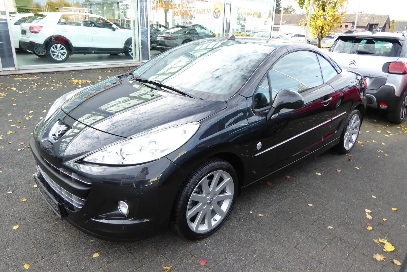 Peugeot 207 CC Roland Garros erst 34900 KM SHZ Leder Schwarz - 1
