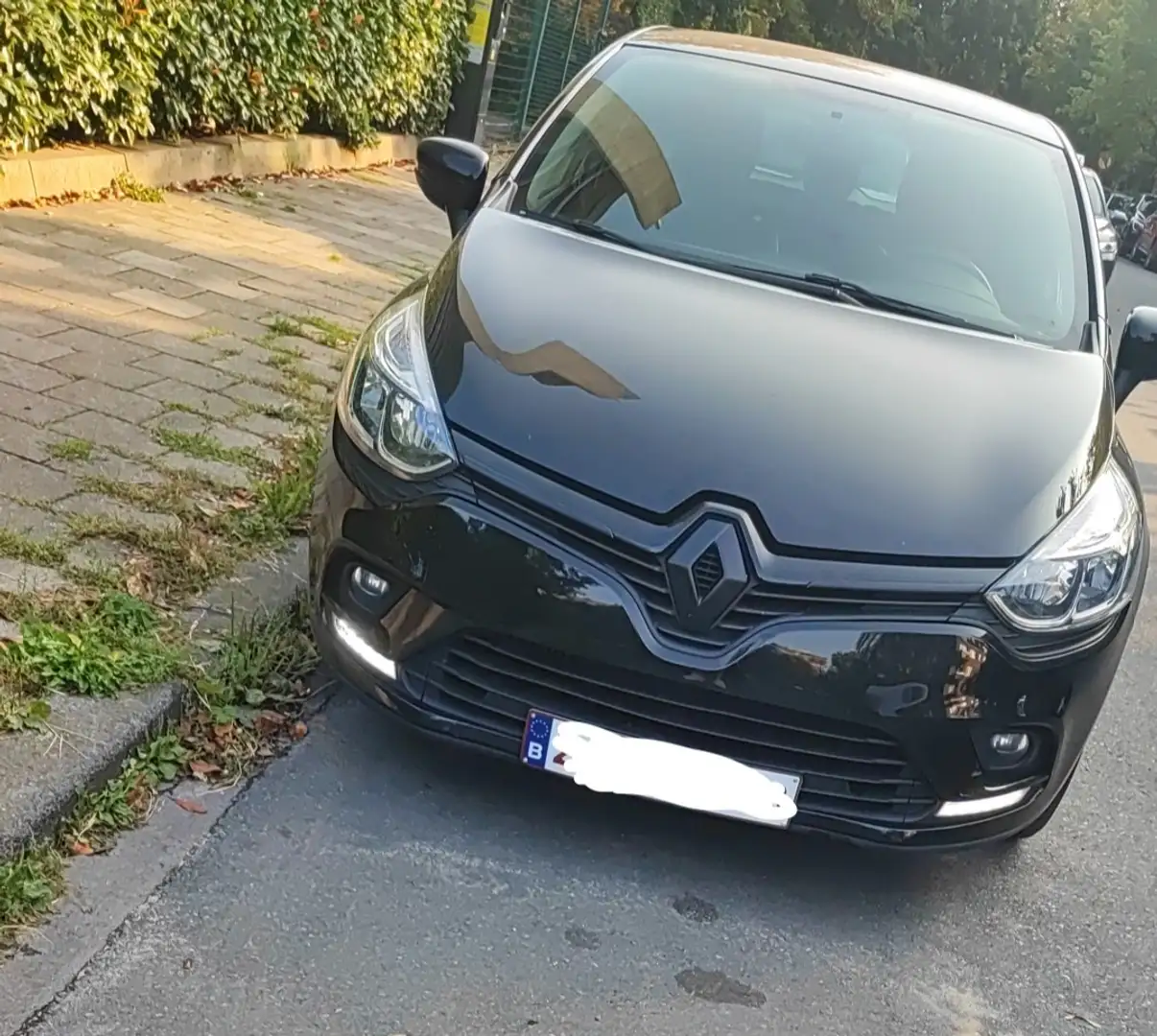 Renault Clio TCe 75 E6C Limited - 1
