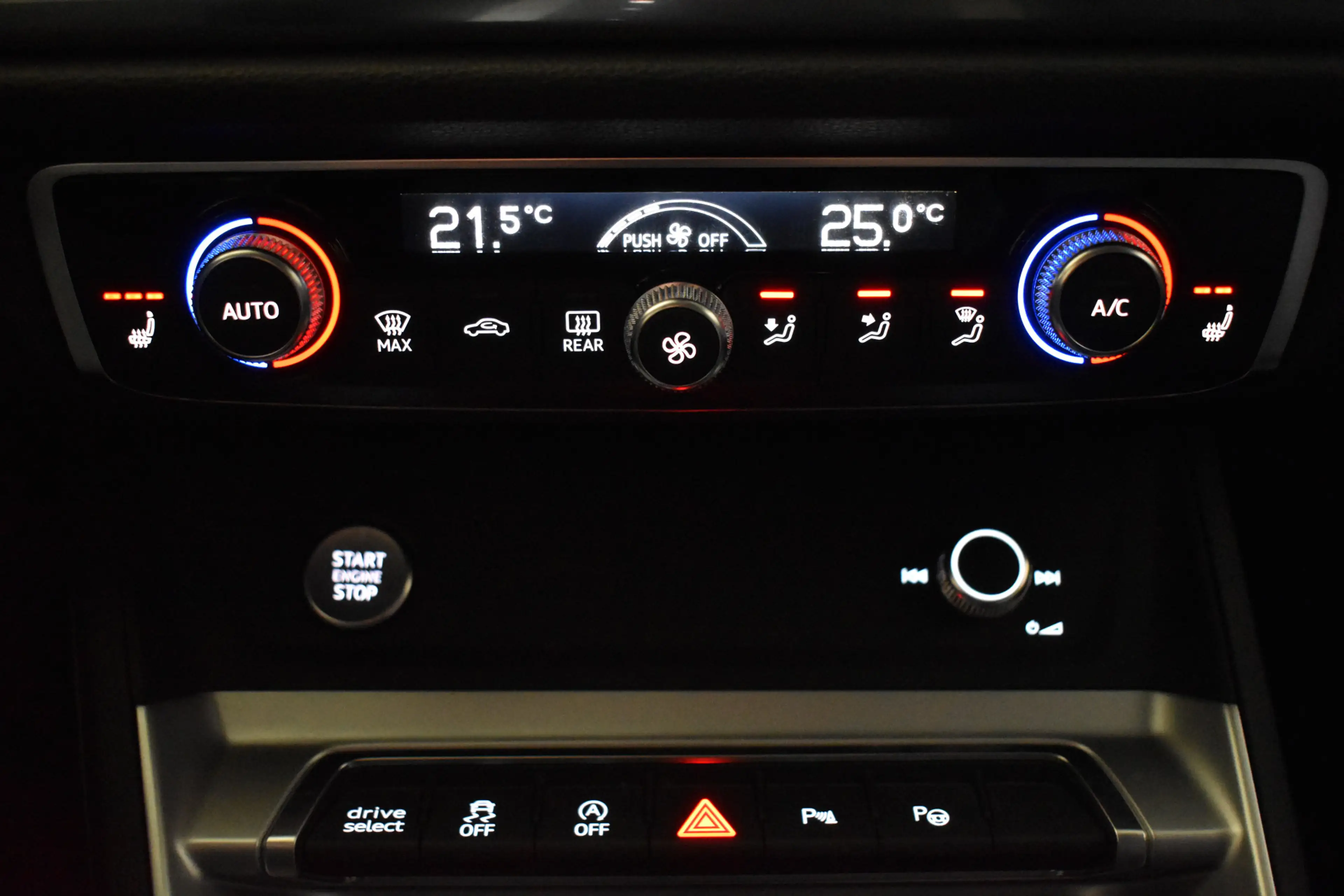 Audi Q3 45 TFSI 230PK QUATTRO S-TRONIC ADVANCED LEDER/NAVI — photo 44