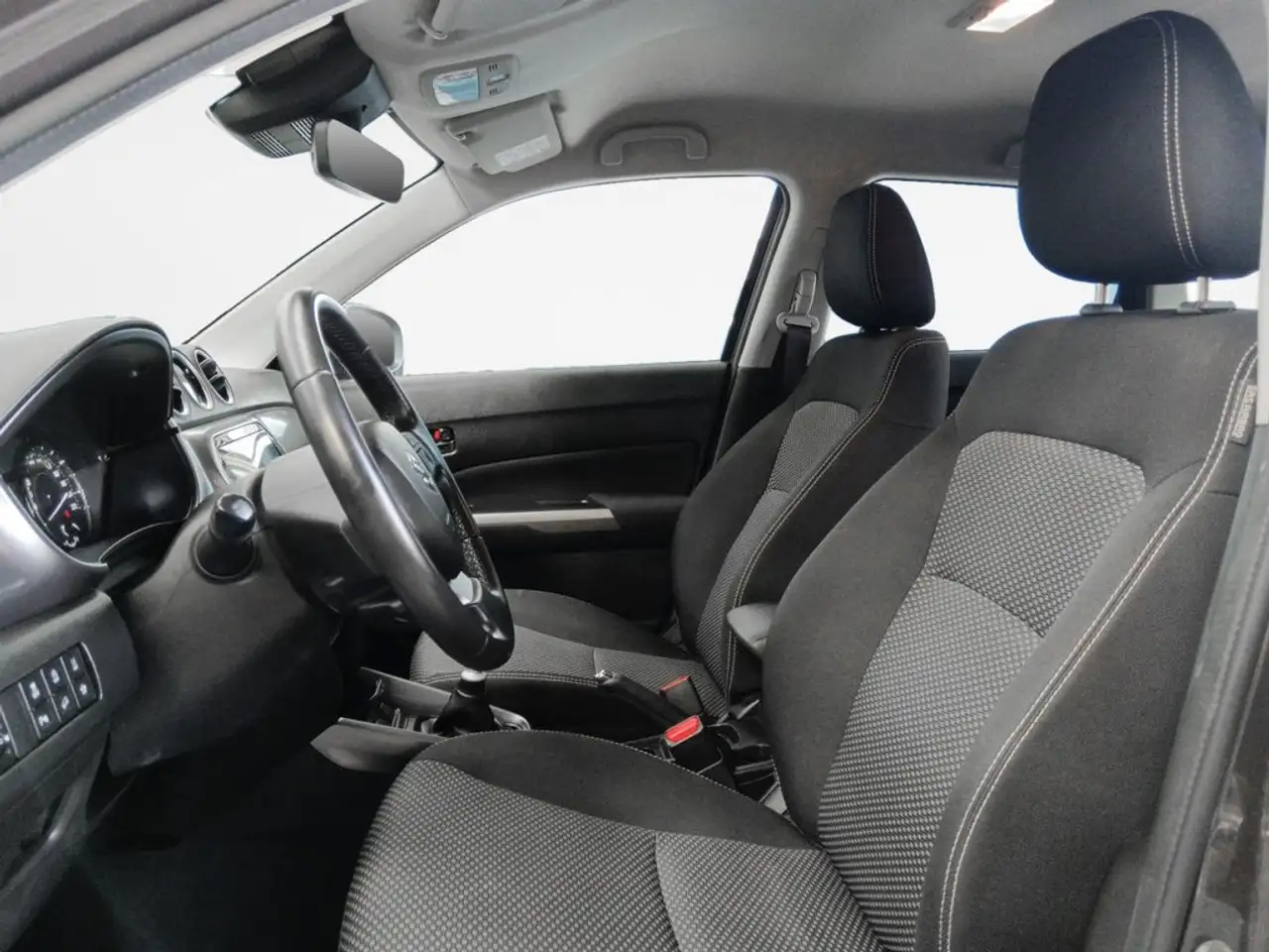 2025 Suzuki Vitara 1.4T Mild Hybrid S2 4WD, photograph 10