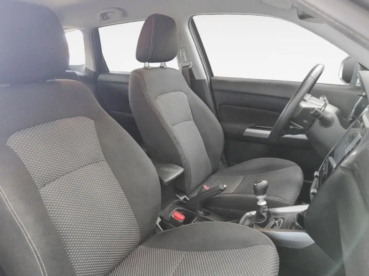 2025 Suzuki Vitara 1.4T Mild Hybrid S2 4WD, photograph 12