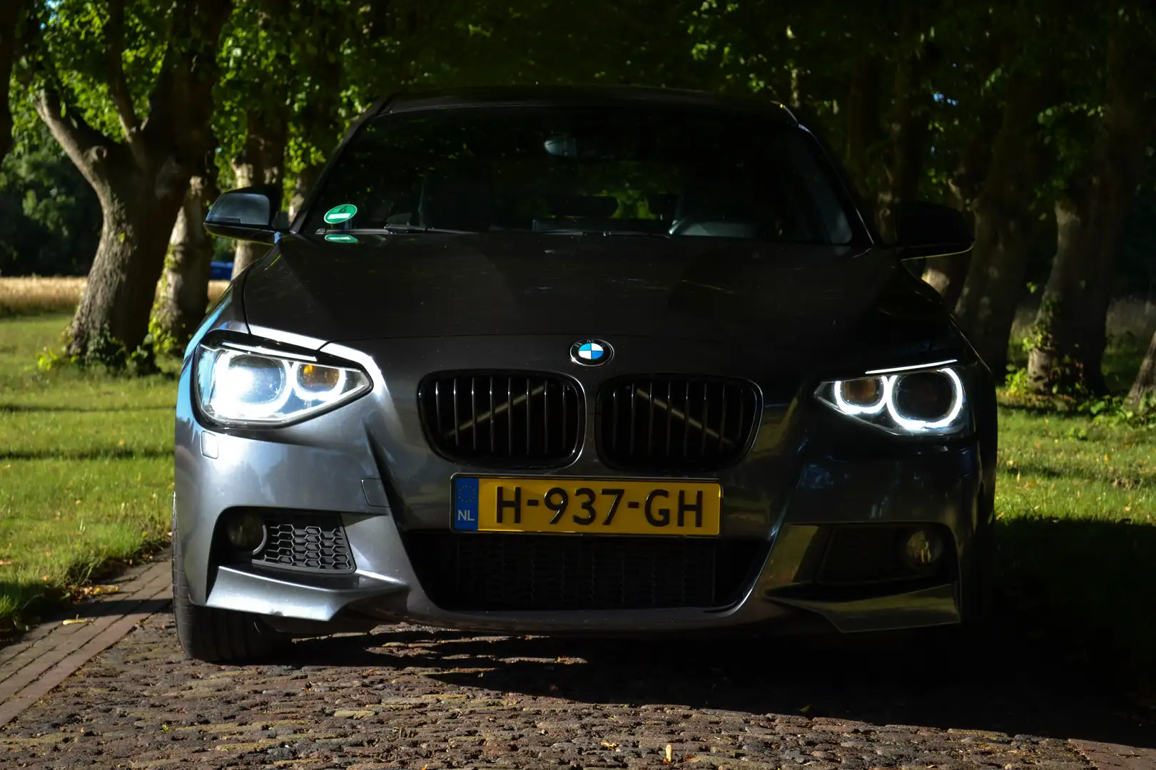 BMW 125i M-SPORT/FULL OPT/14MND APK/NWE KETTING Szary - 2