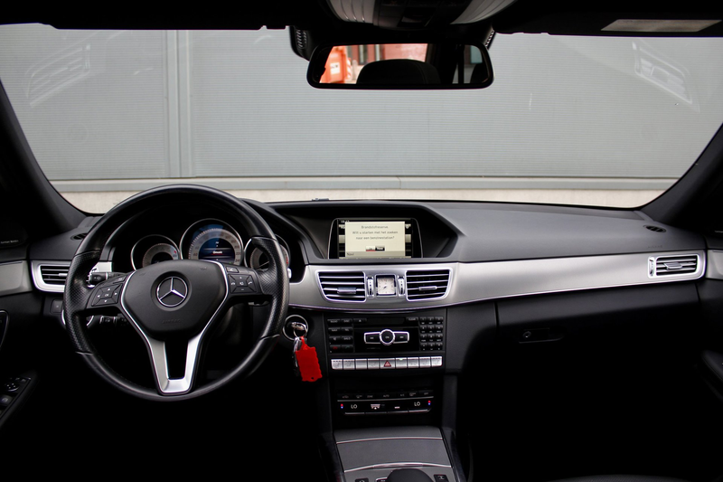 Mercedes-Benz E 400 400|Pano|Masage|Dealer onderhouden|VOLL| — photo 9