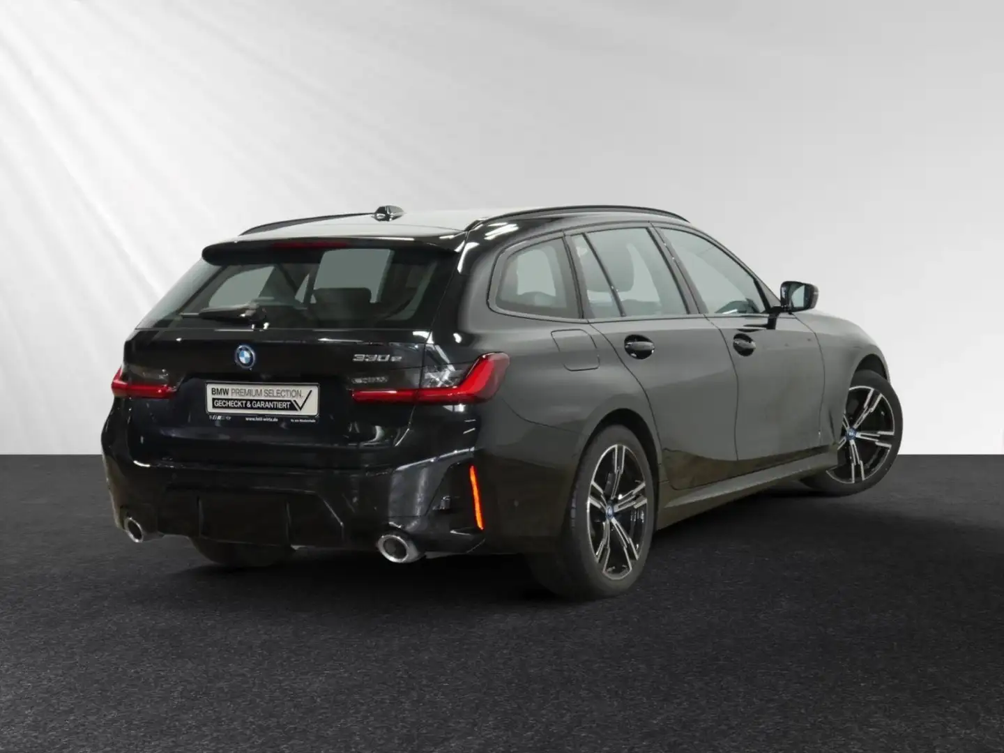 BMW 330 e Touring M Sport|AHK|H/K|Stop&Go|Head-Up Schwarz - 2